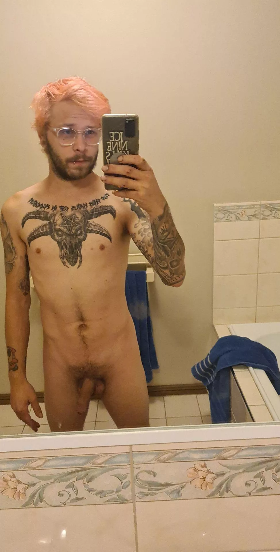 Am new to all of this, any alt boy fans here? Aussie, inked and pierced,26