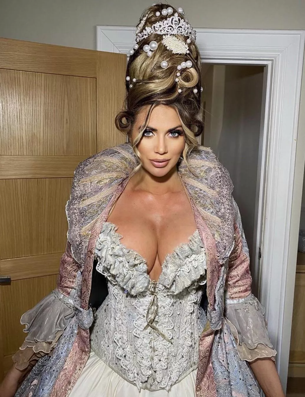 Amy Childs looks fantastic!!!