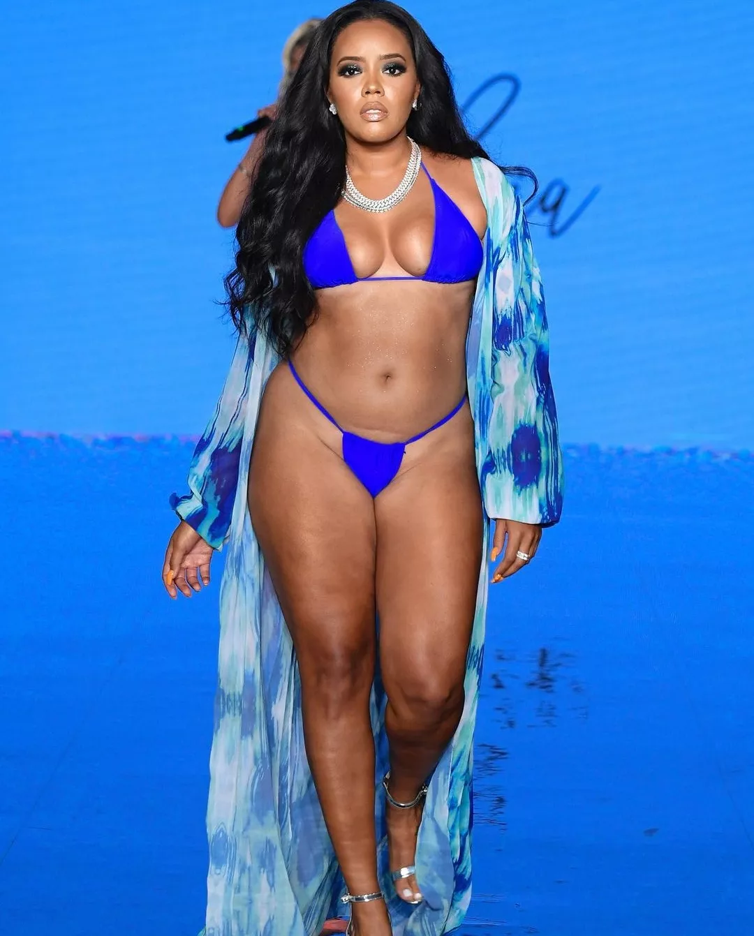 Angela Simmons is a perfect 10!