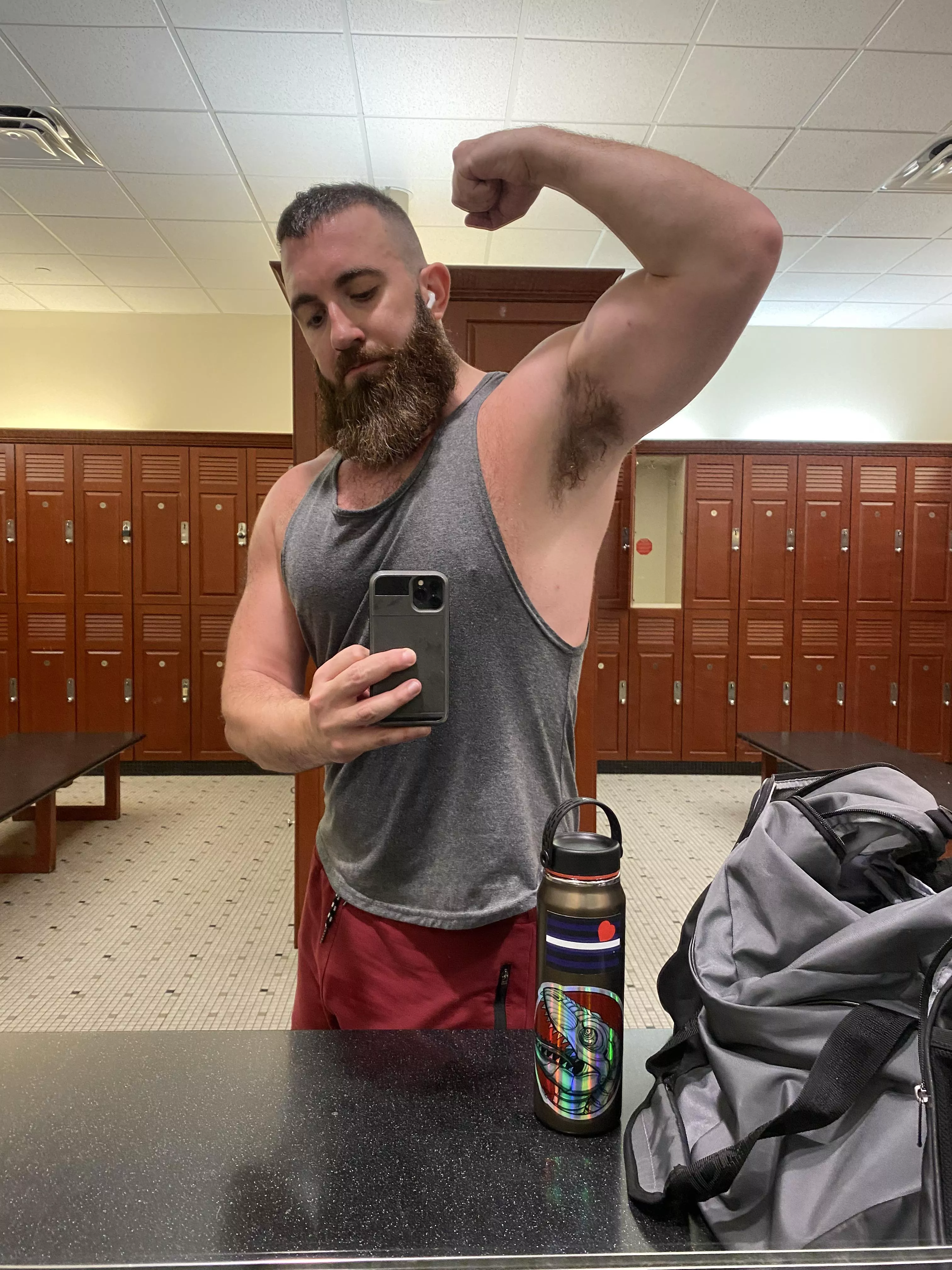 Another sweaty workout pic for you thirst boys