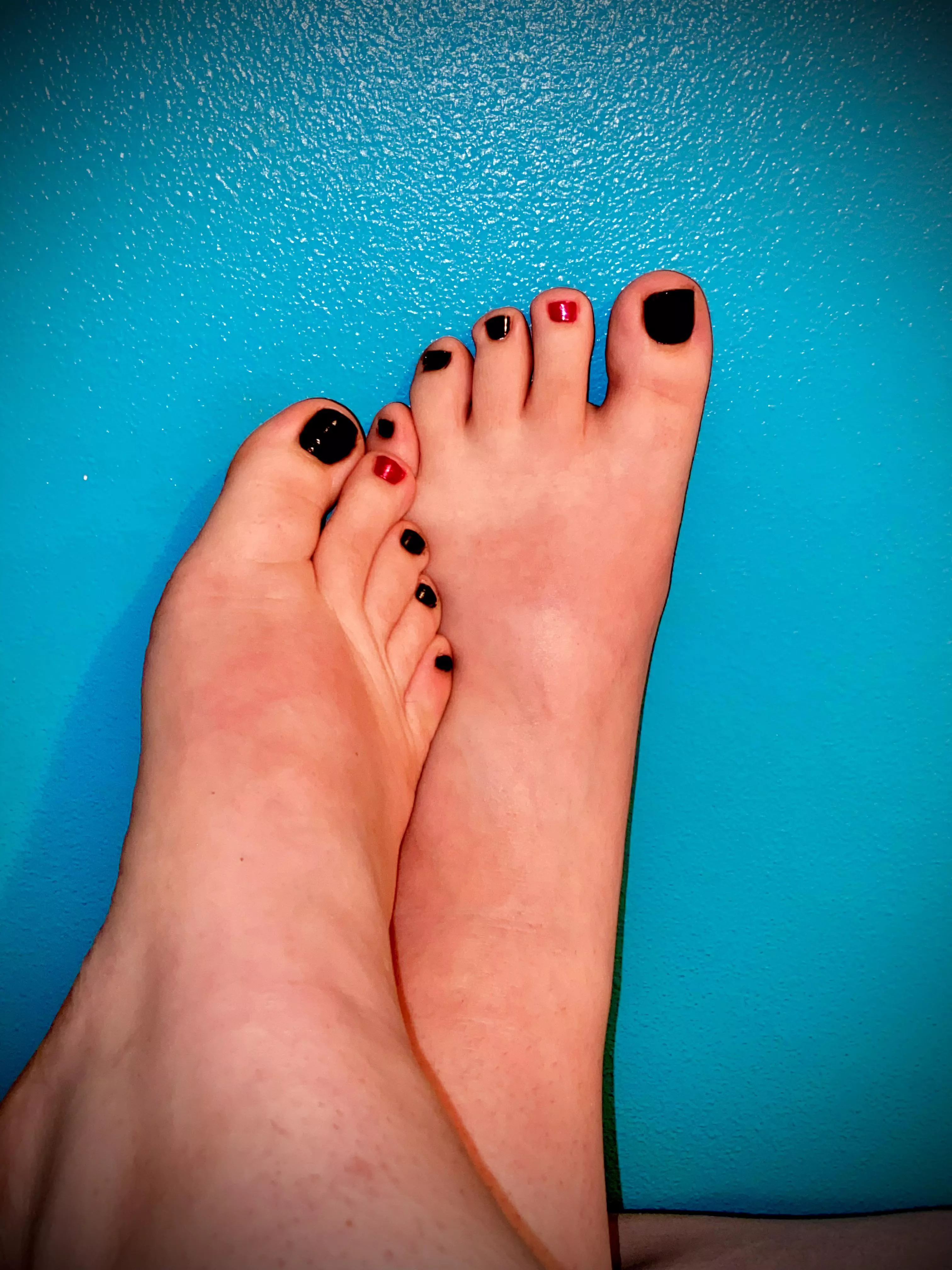 Any feet fetish lovers here?