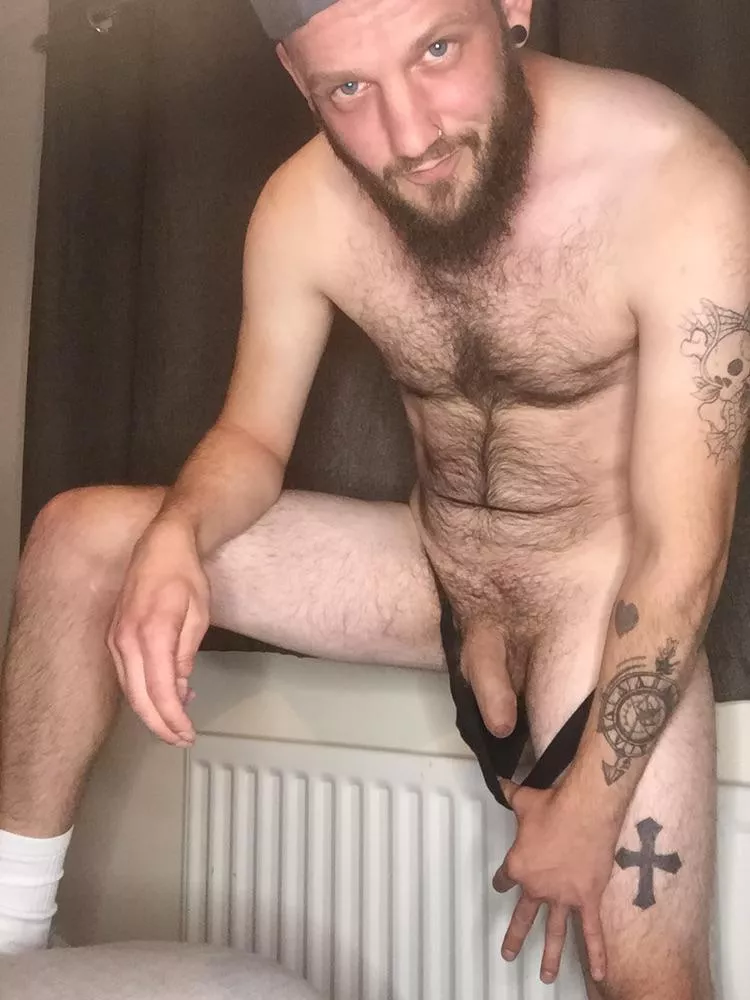 Any love for a hairy uncut alt guy? ðŸ¥ºðŸ–¤