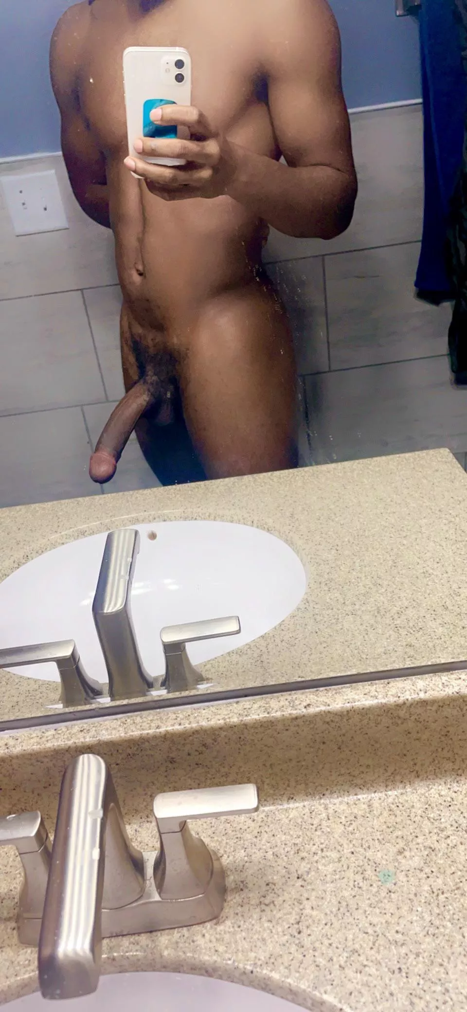 Any volunteers 💦🥵