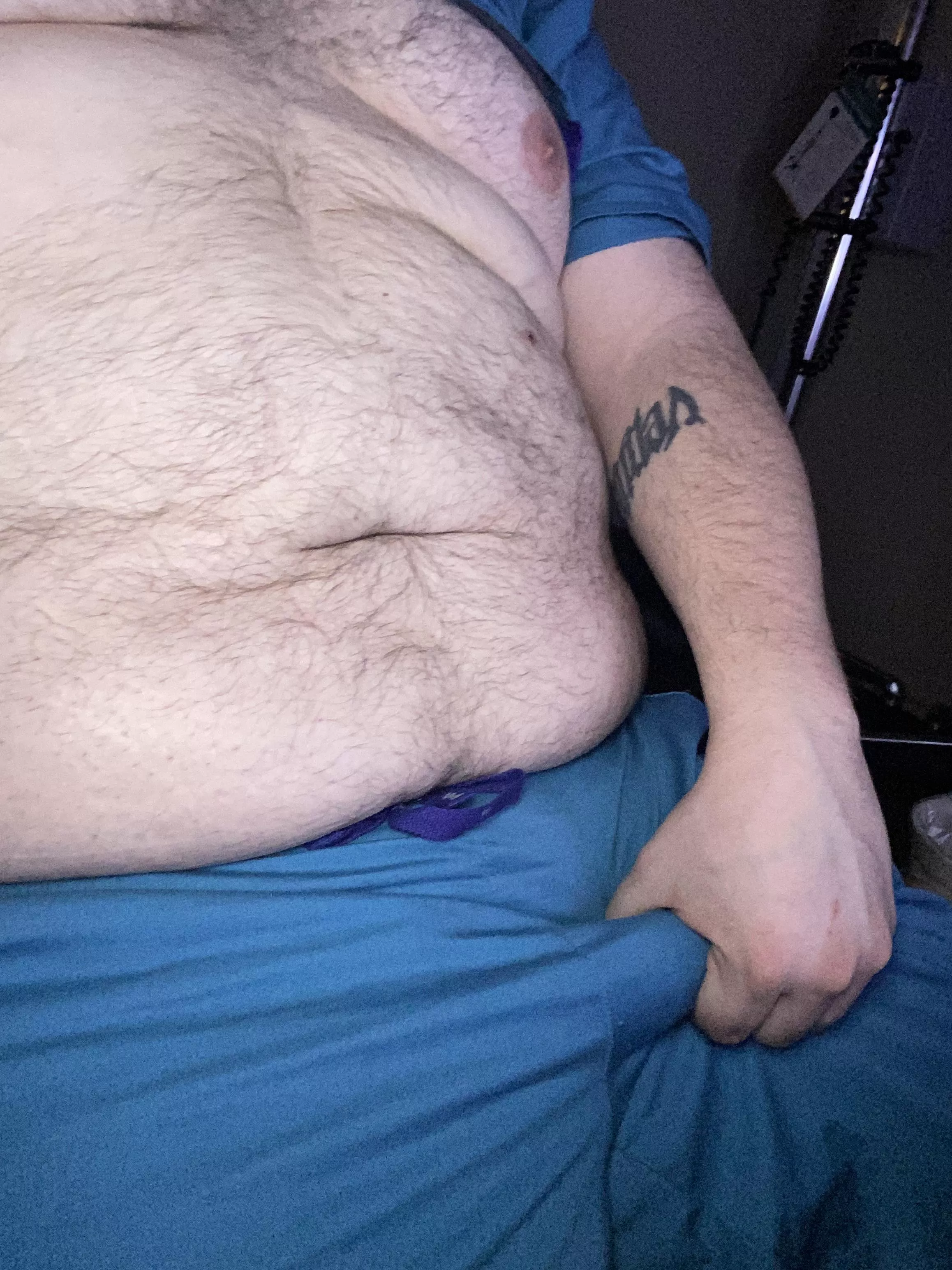 Anyone appreciate a chubby tummy and scrub bulge?