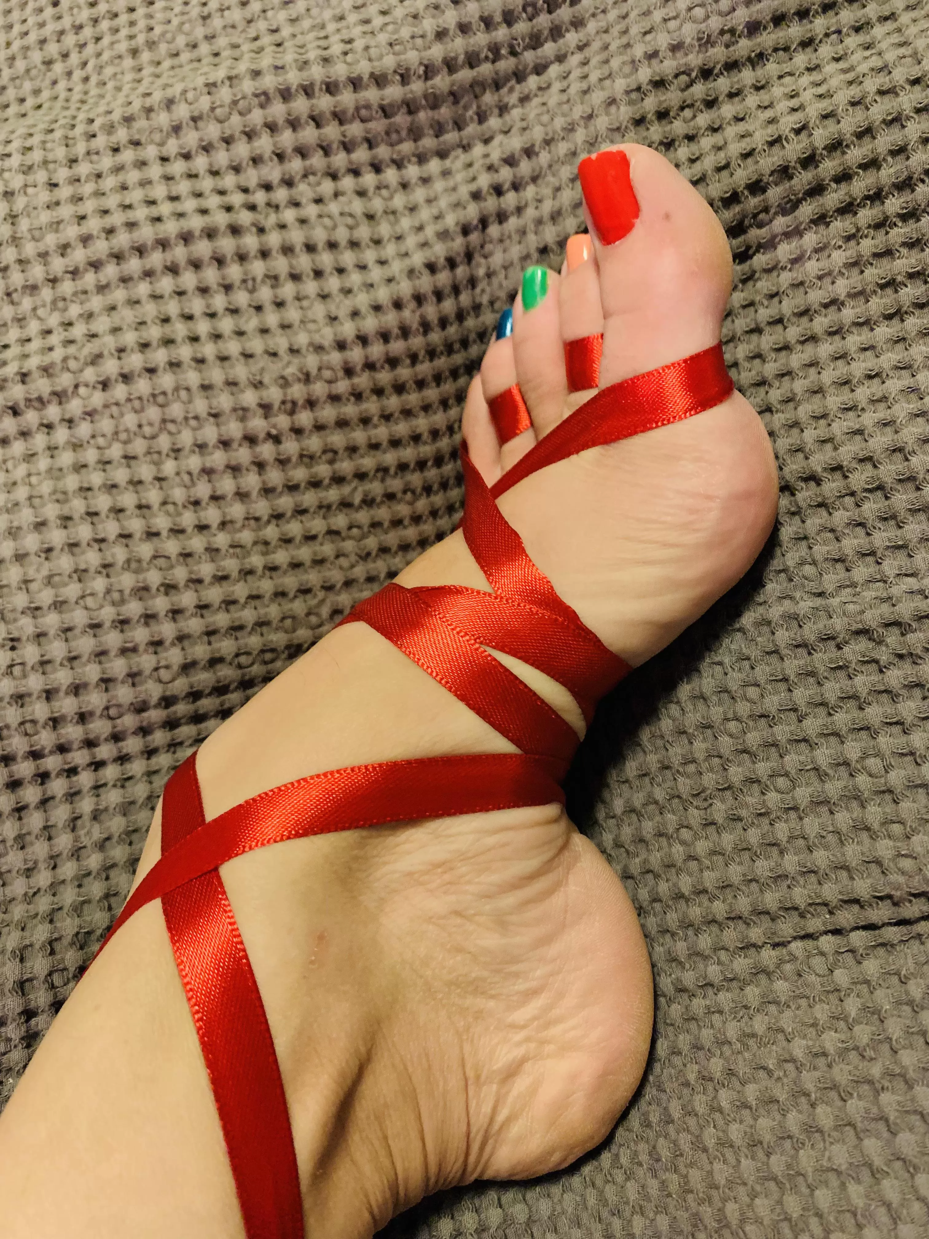 Anyone enjoy bound feet?