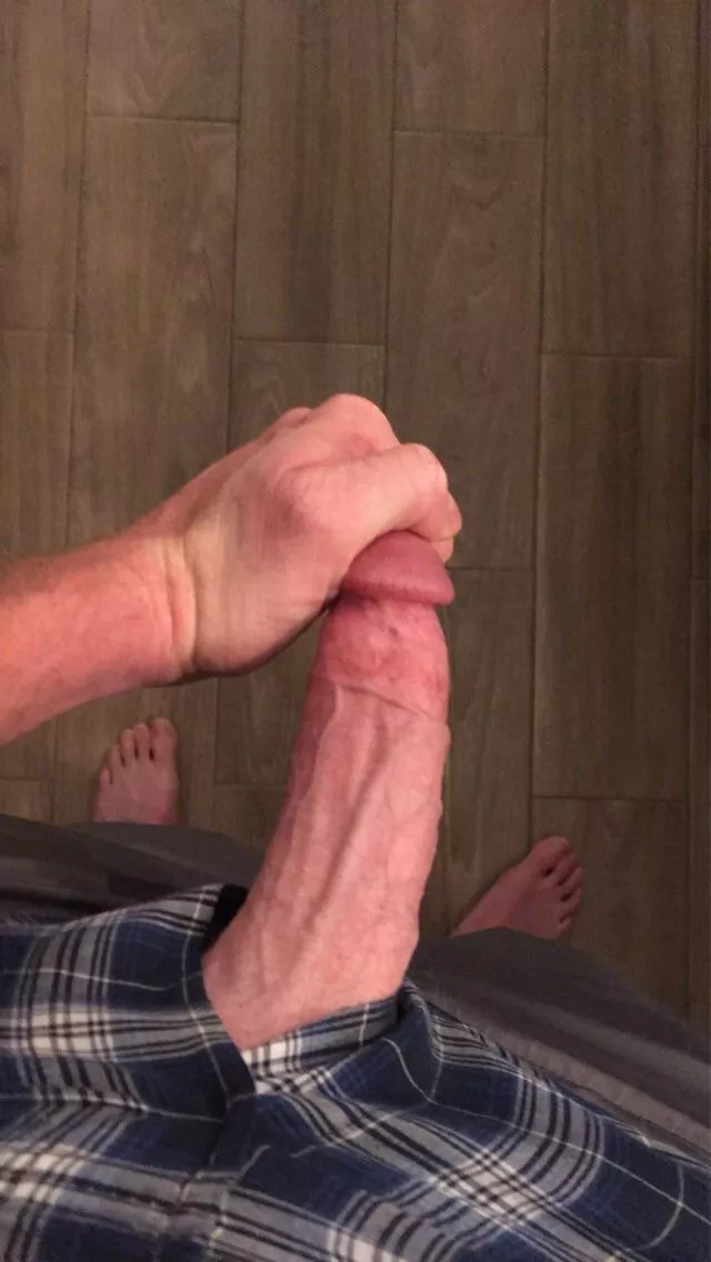 Anyone just wake up super horny today? What’s the deal 😩(m)