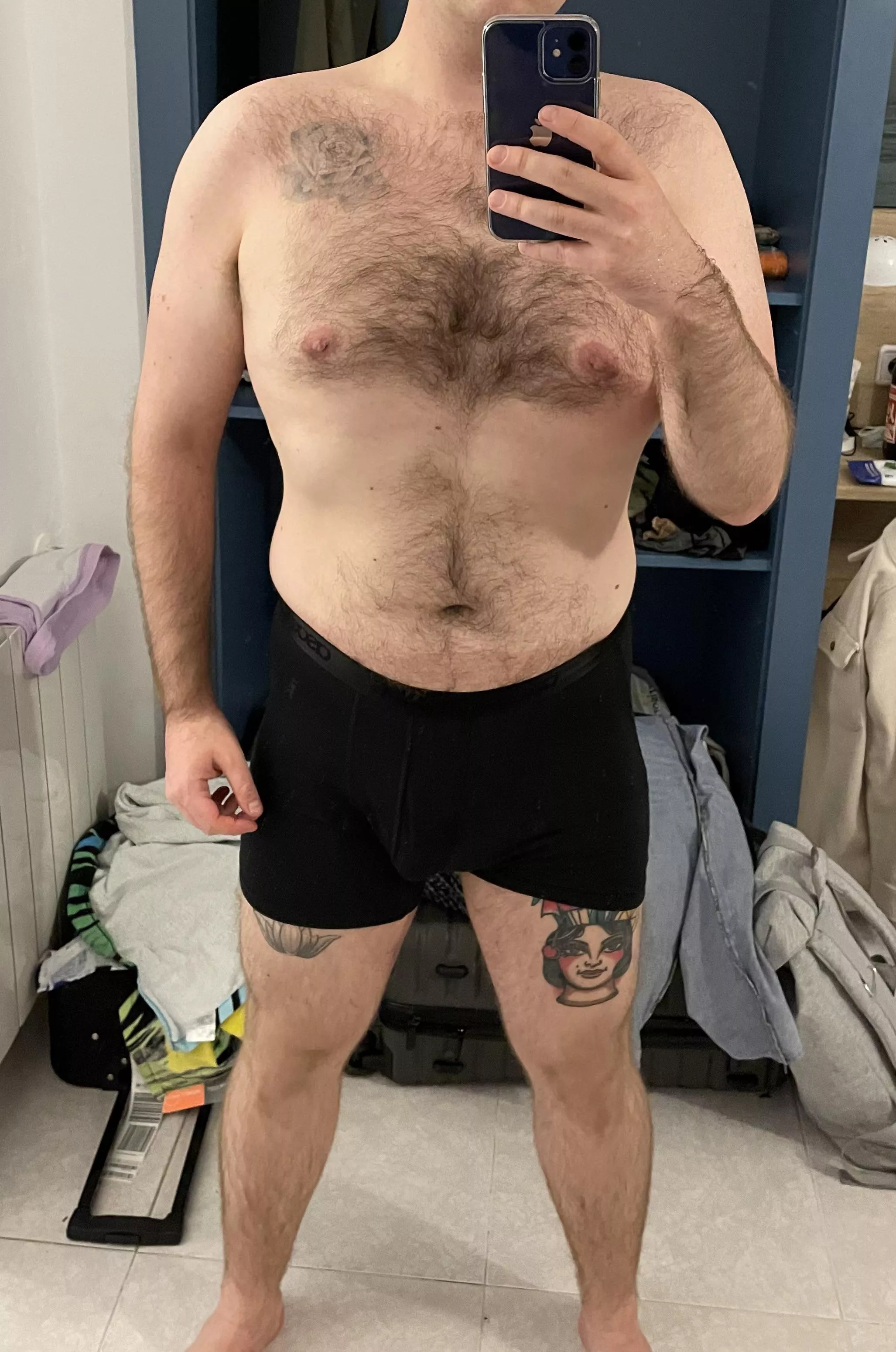 Anyone like a cub with tattoos? Gotten a bit of a bear-ier body recently and canâ€™t complain!