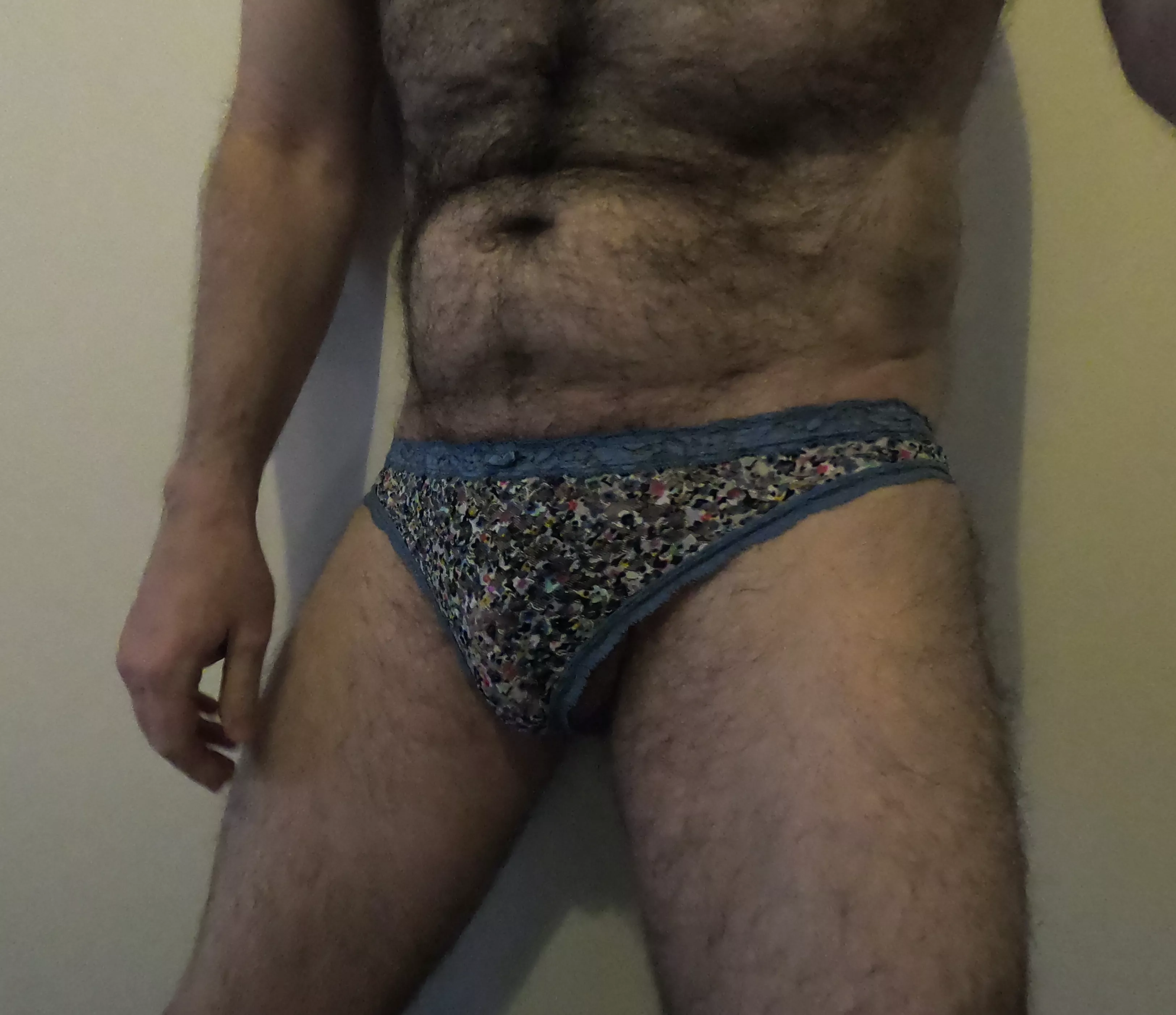 Anyone like hairy guys in panties?