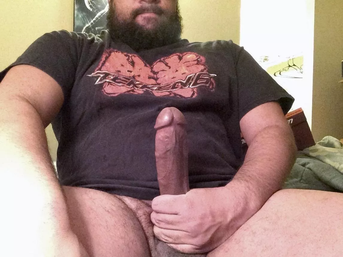 Anyone like servicing big dudes?