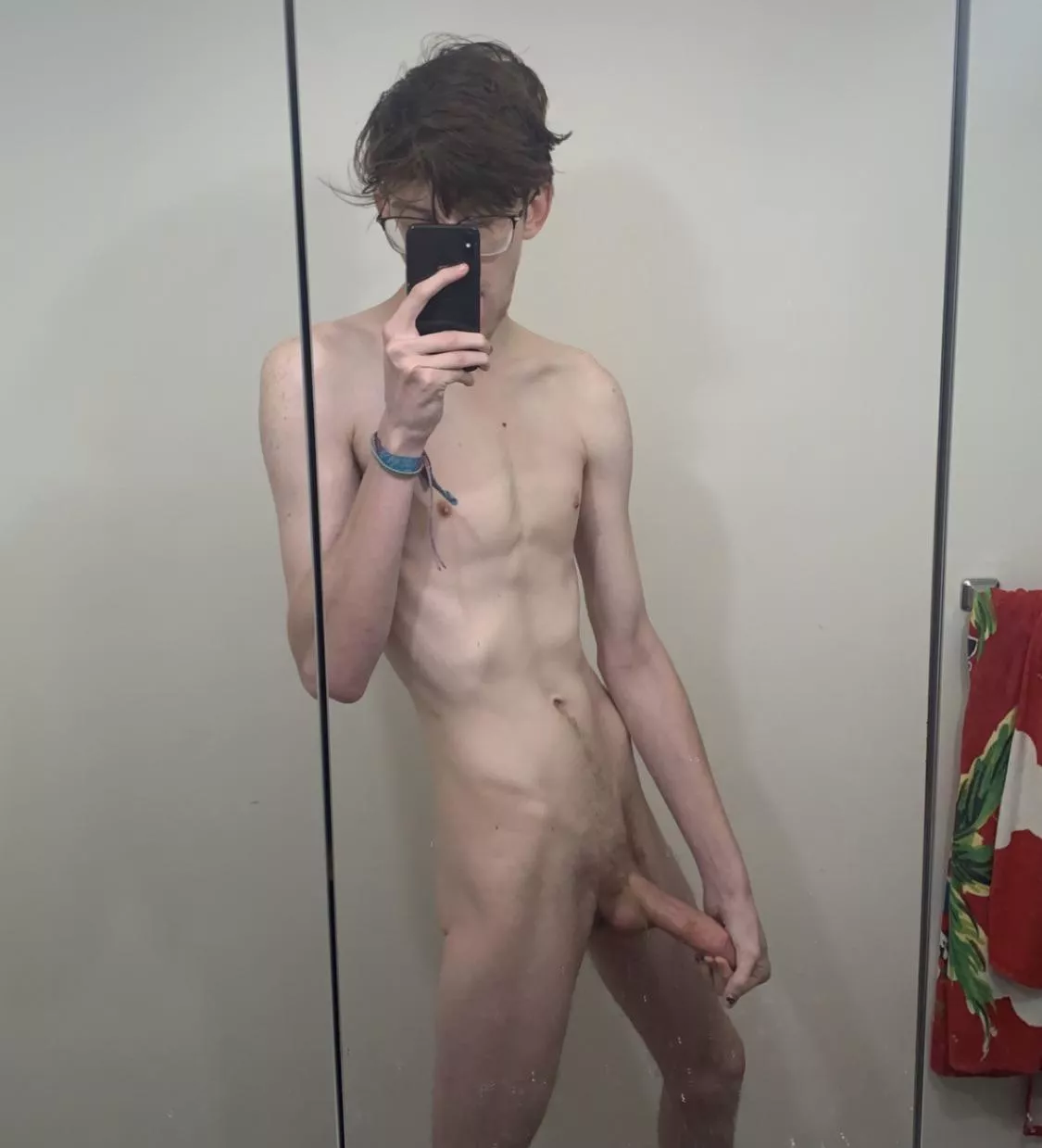 Anyone up late and want to fuck a 6â€™5 twink?