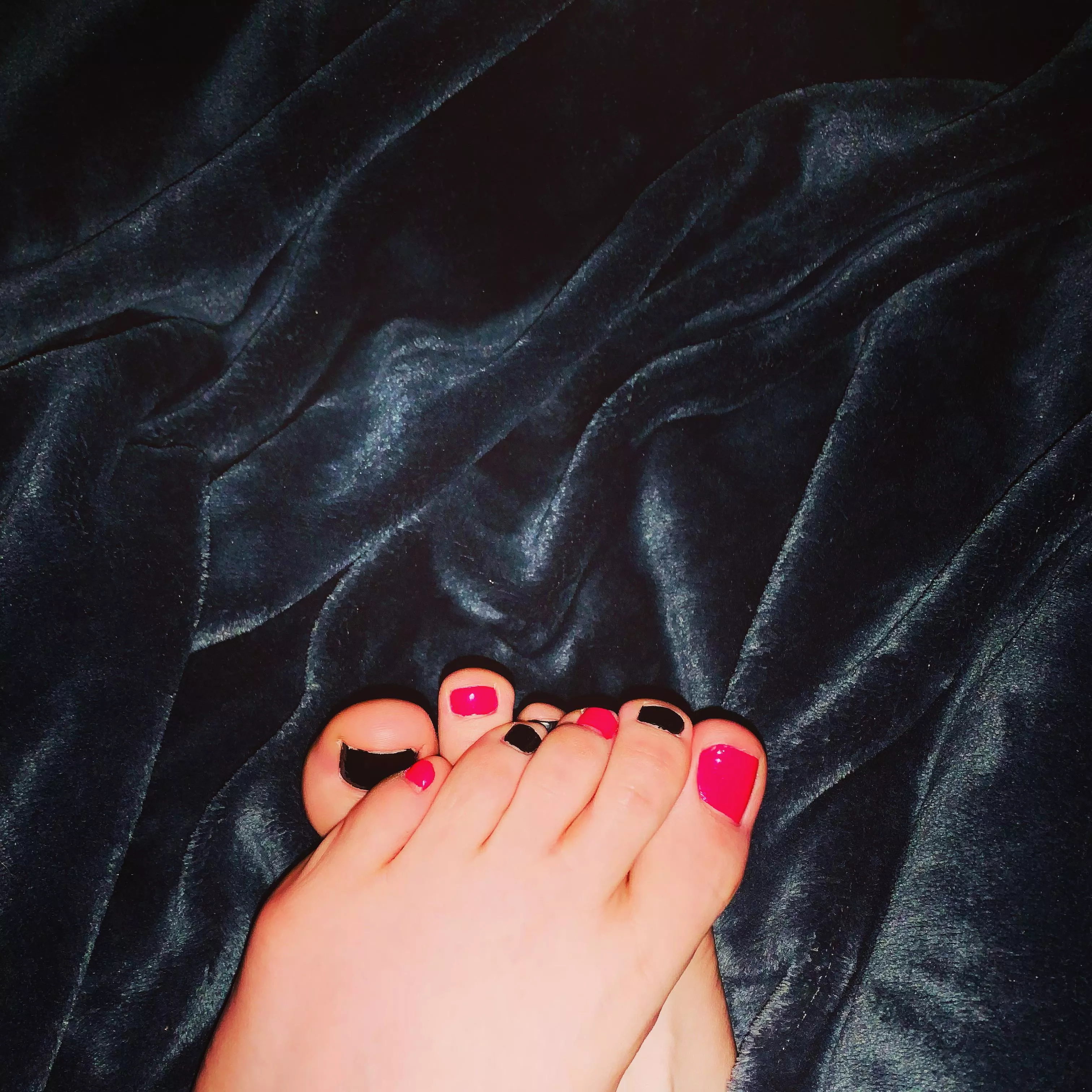 Anyone wanna suck them? 😝