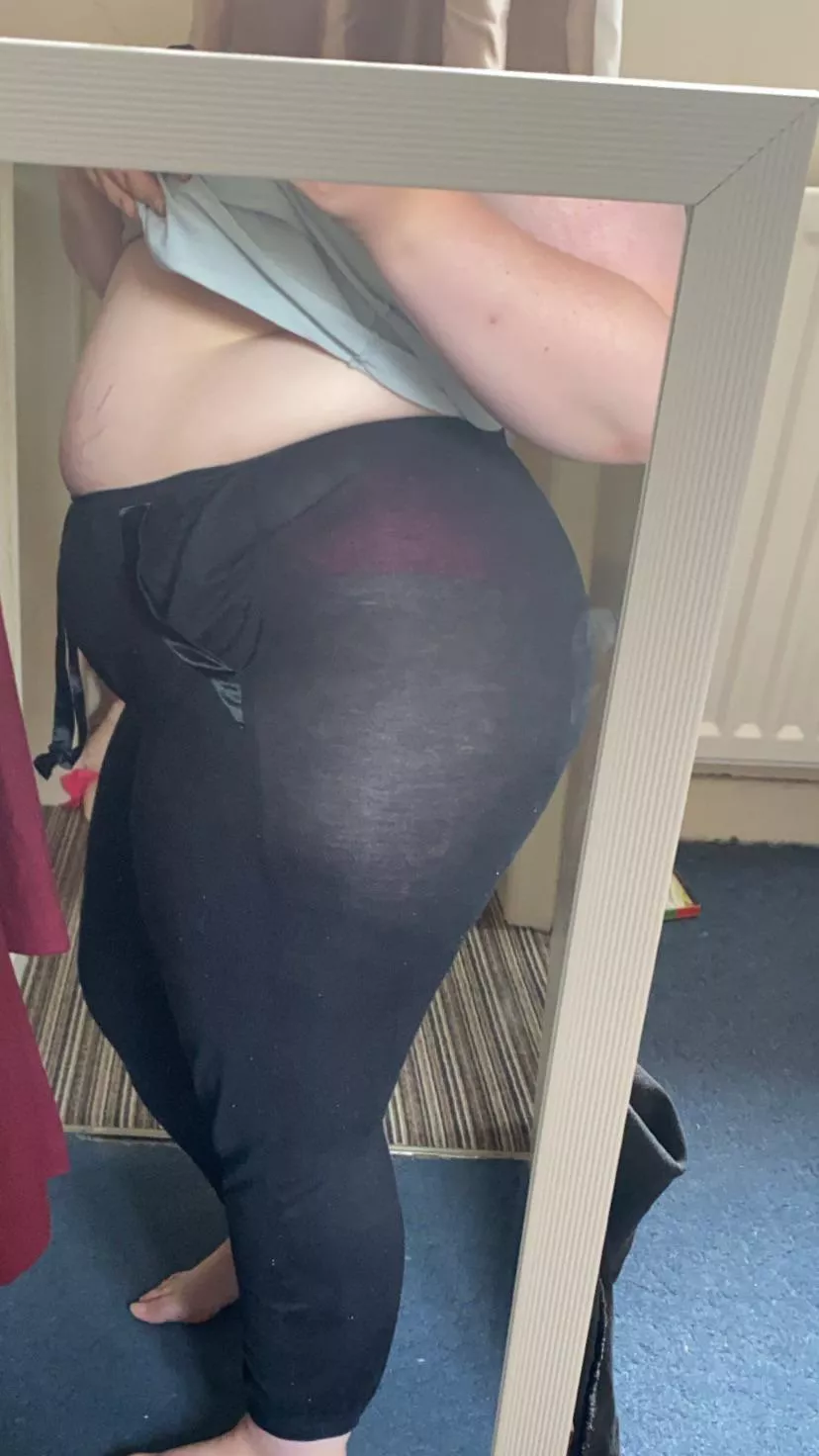 Anyone want me as there fat piggy slave ?? Add me on Snapchat lily_g4057