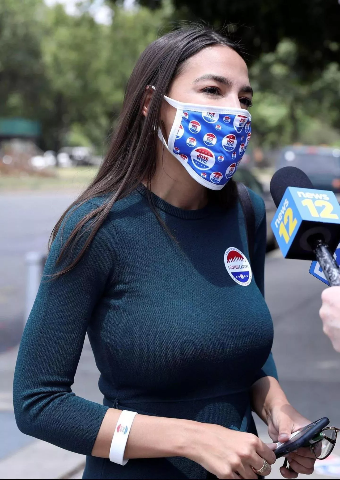 AOCâ€™s tits could unite the country