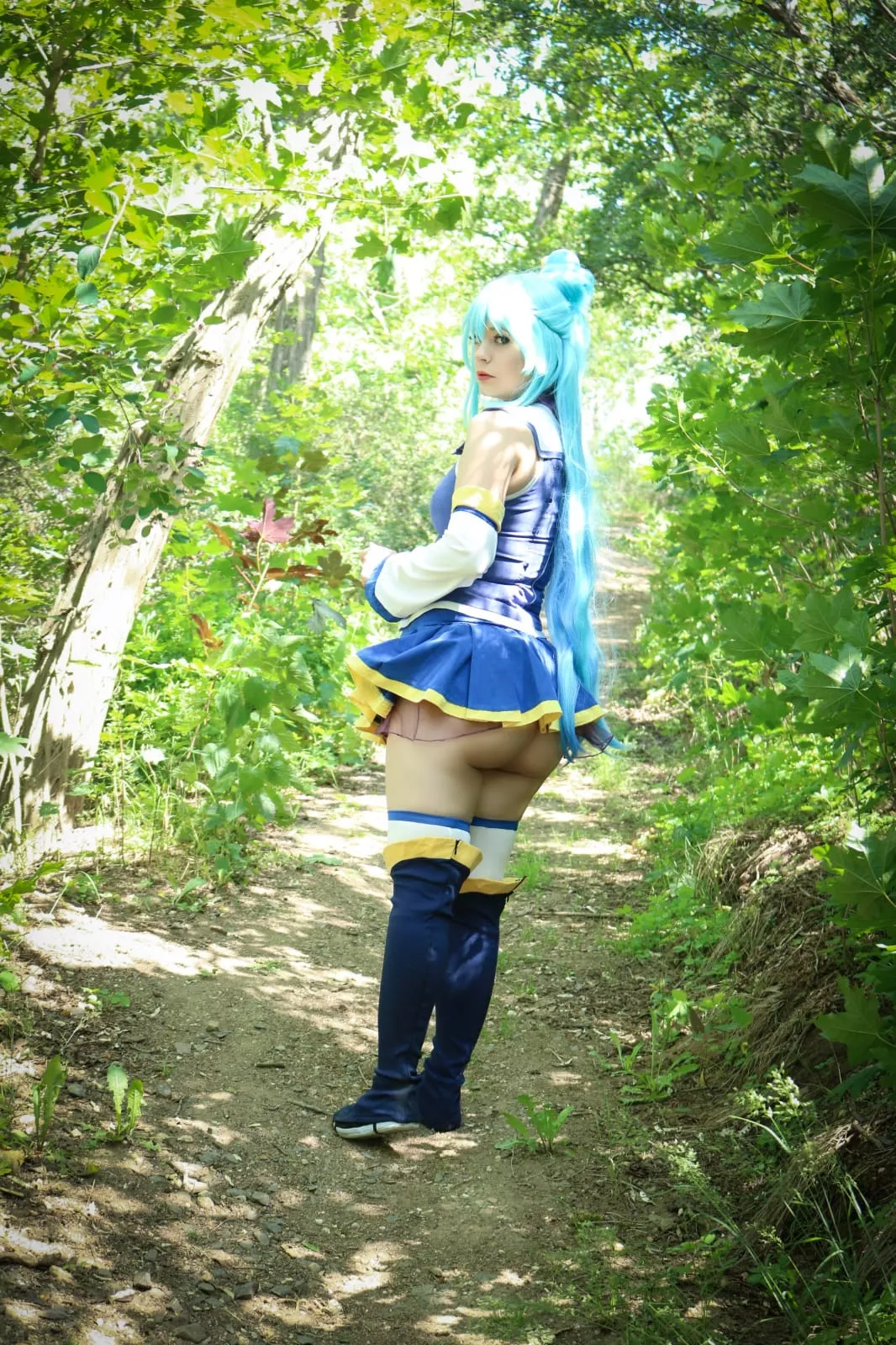 Aqua is leading you inside the forest. Will you follow her? (By Lysande)