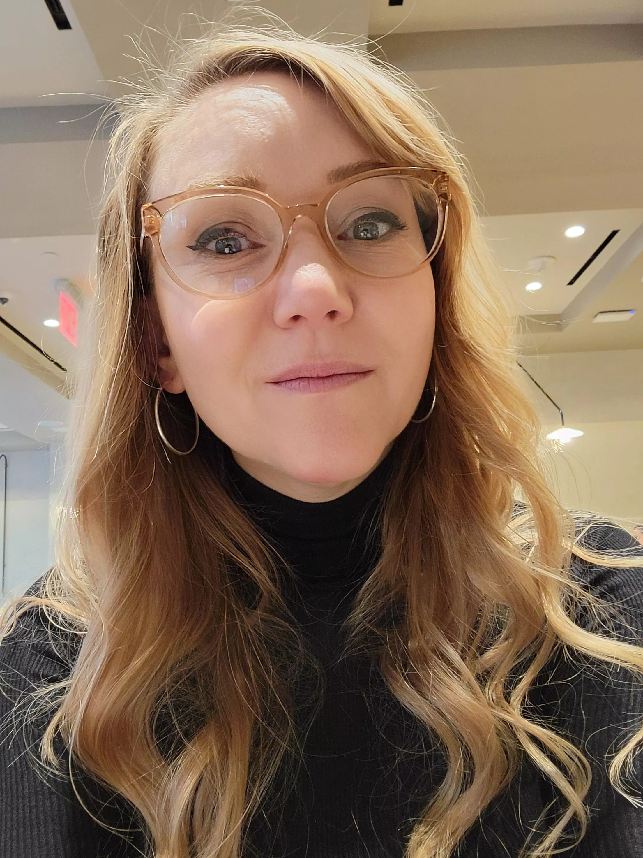 Are Milfs in glasses cute? [F48]