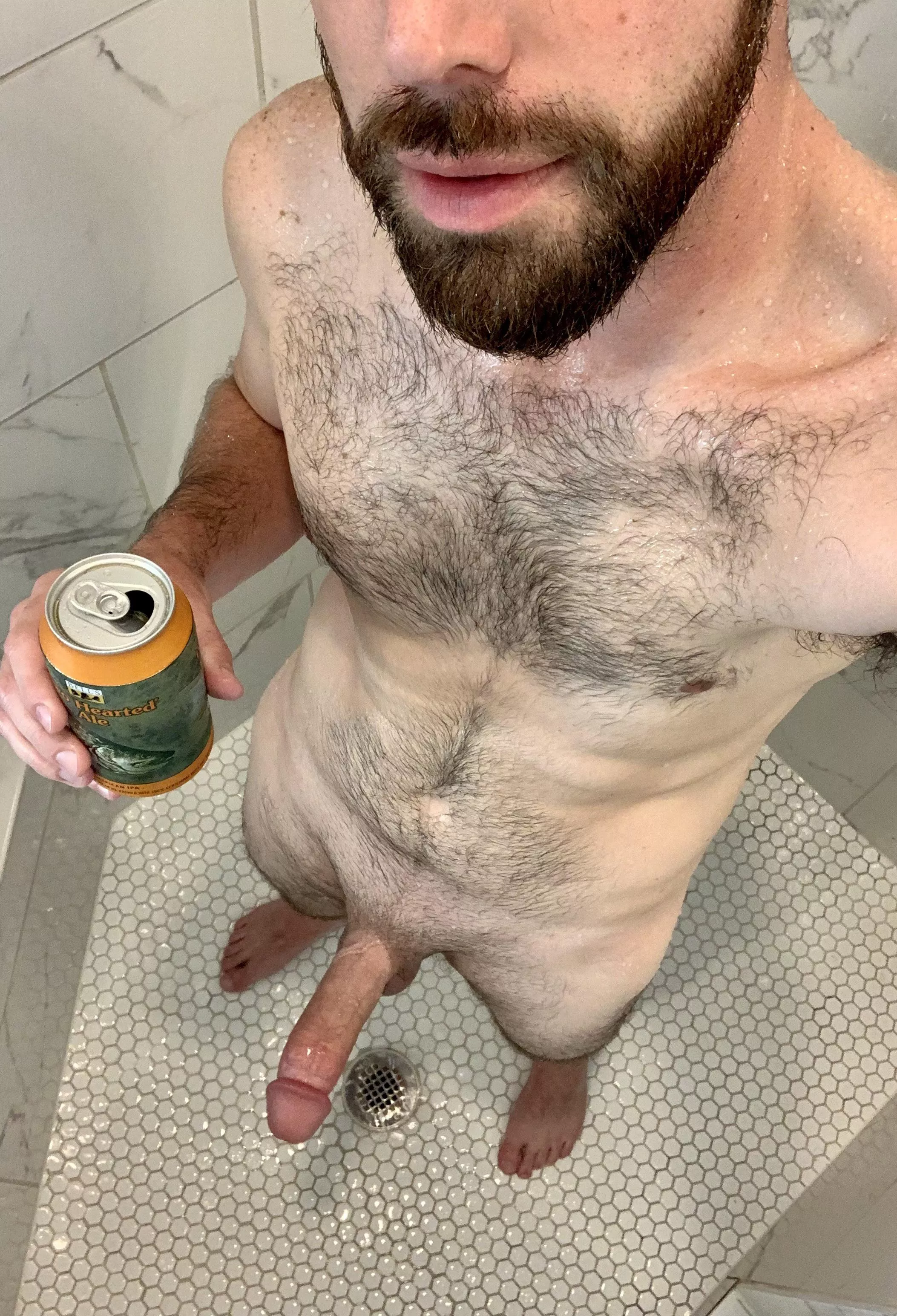 Are shower pics still a thing? I know shower beers are! 🍻