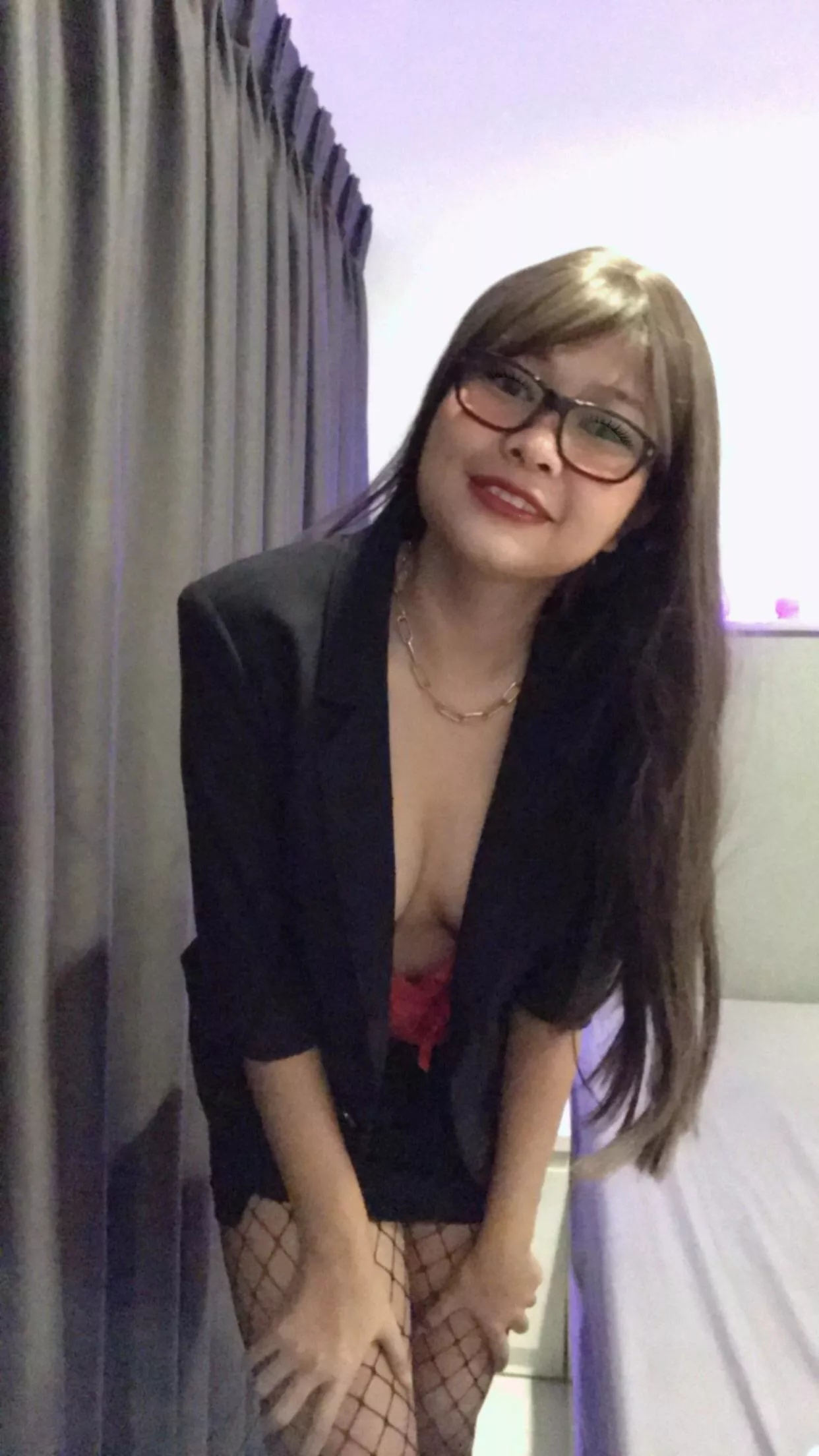 Are you into secretaries?ðŸ¥°