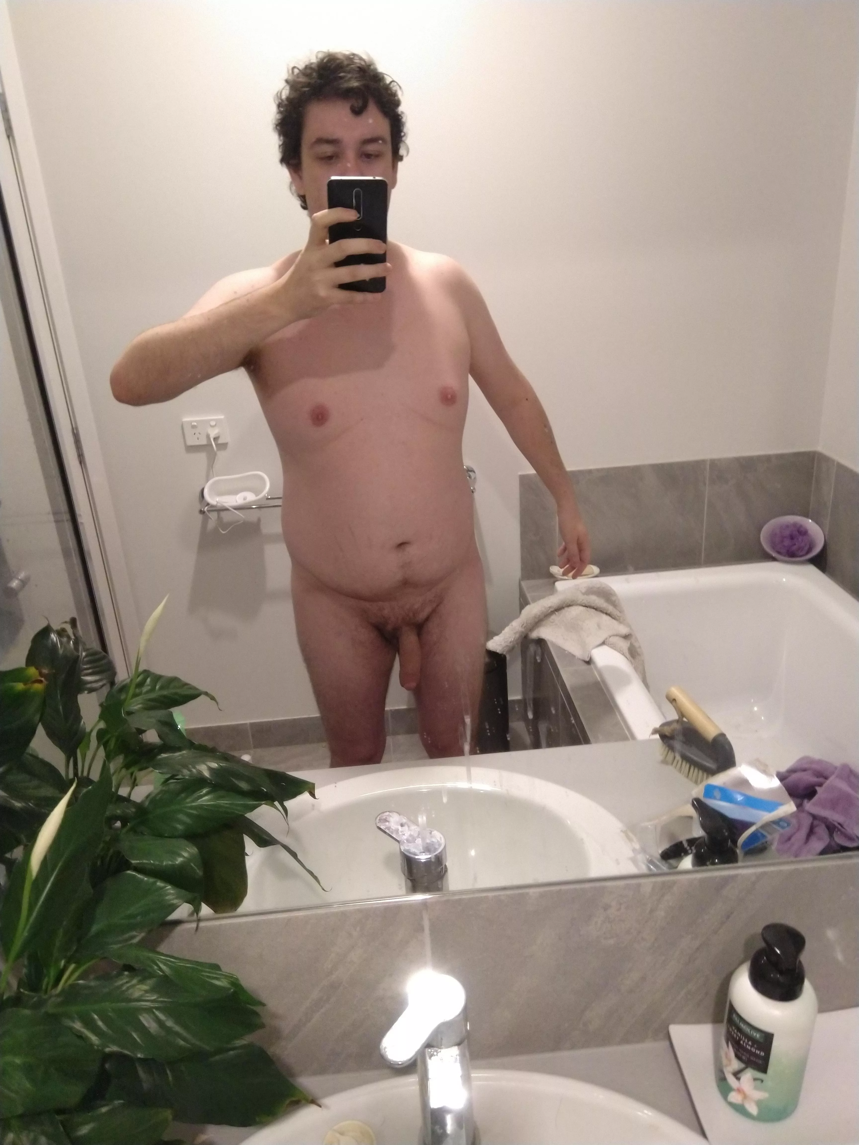 Aussie dude here am I chubby or not let me know.