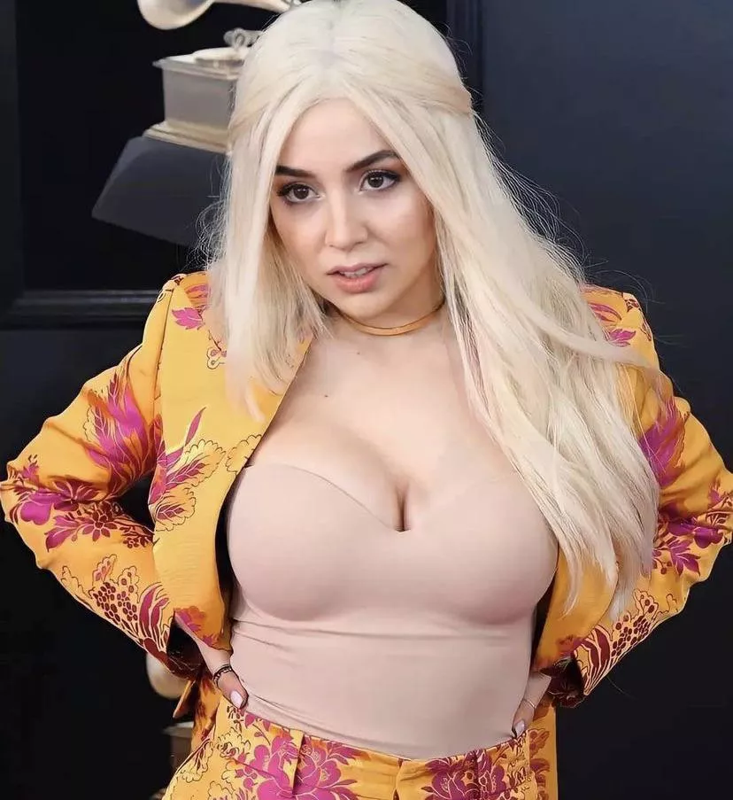 Ava Max