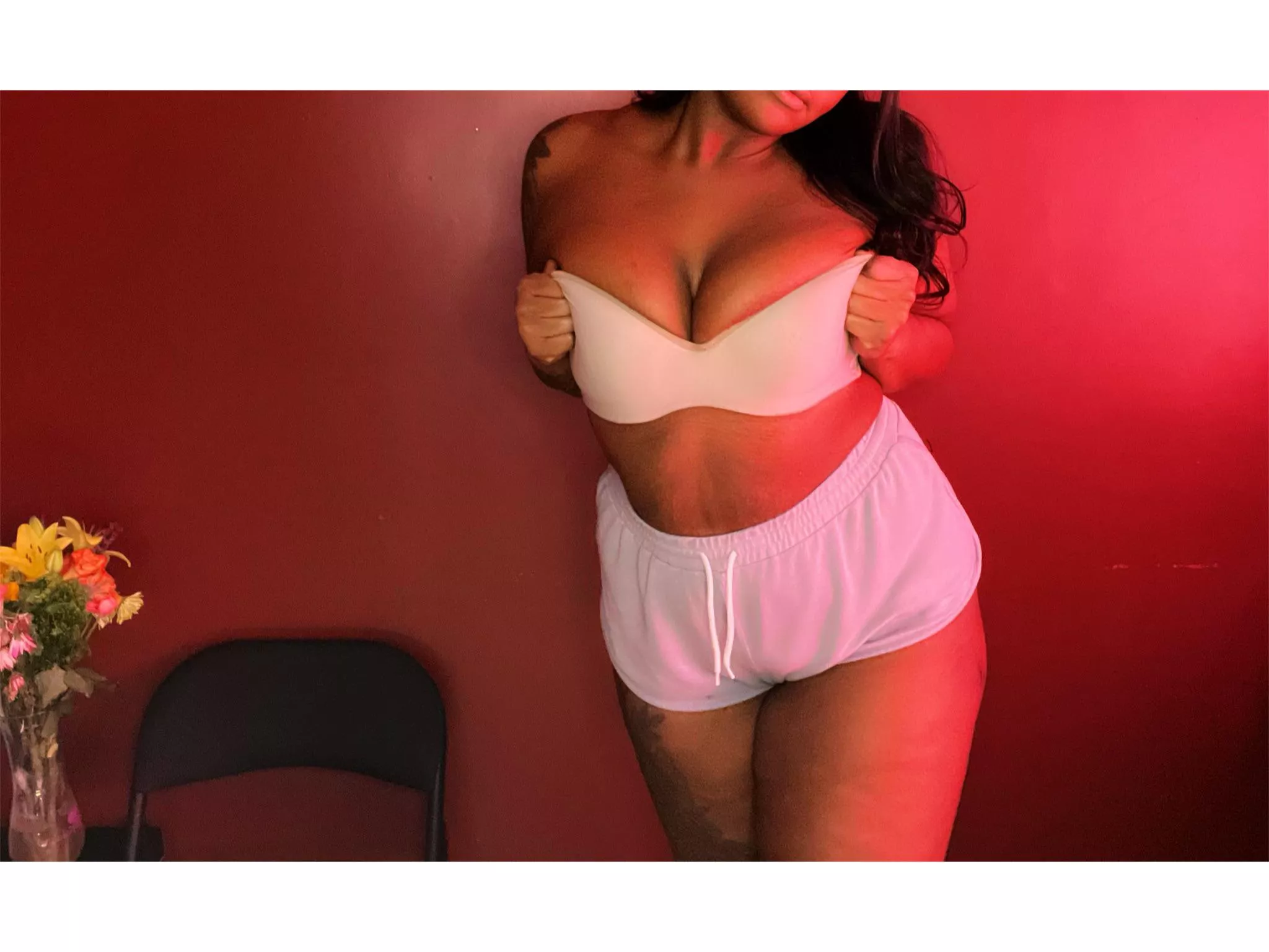 Available! Curvy Ebony ðŸ‘‘[cam] [dom] [gfe][rate] [sext] [vid] Letâ€™s Play on Hump DayðŸ’¦