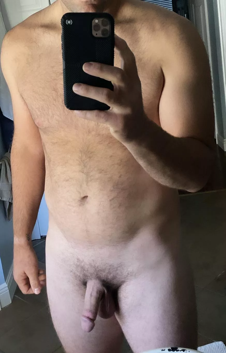 Awful tan linesâ€¦. ðŸ¤¦ðŸ»â€â™‚ï¸ðŸ¤¦ðŸ»â€â™‚ï¸ [M]