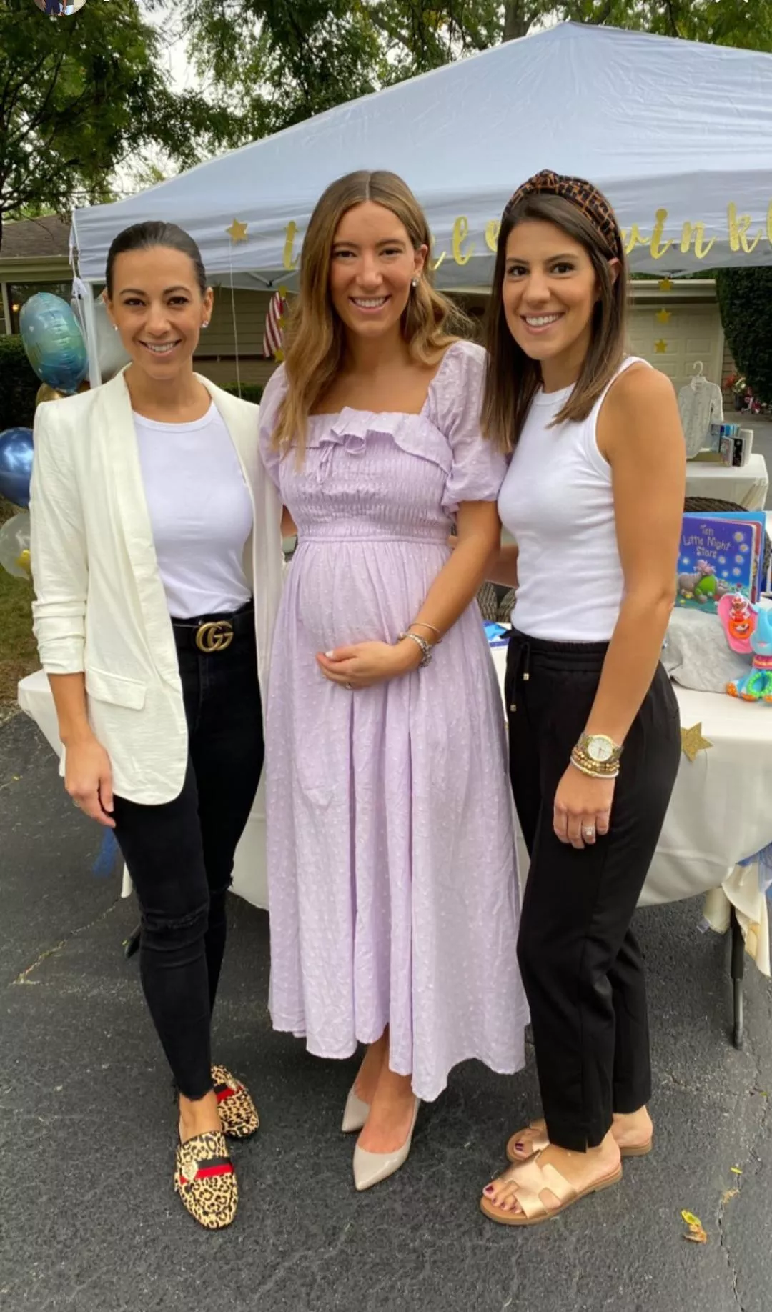 Baby shower sisters