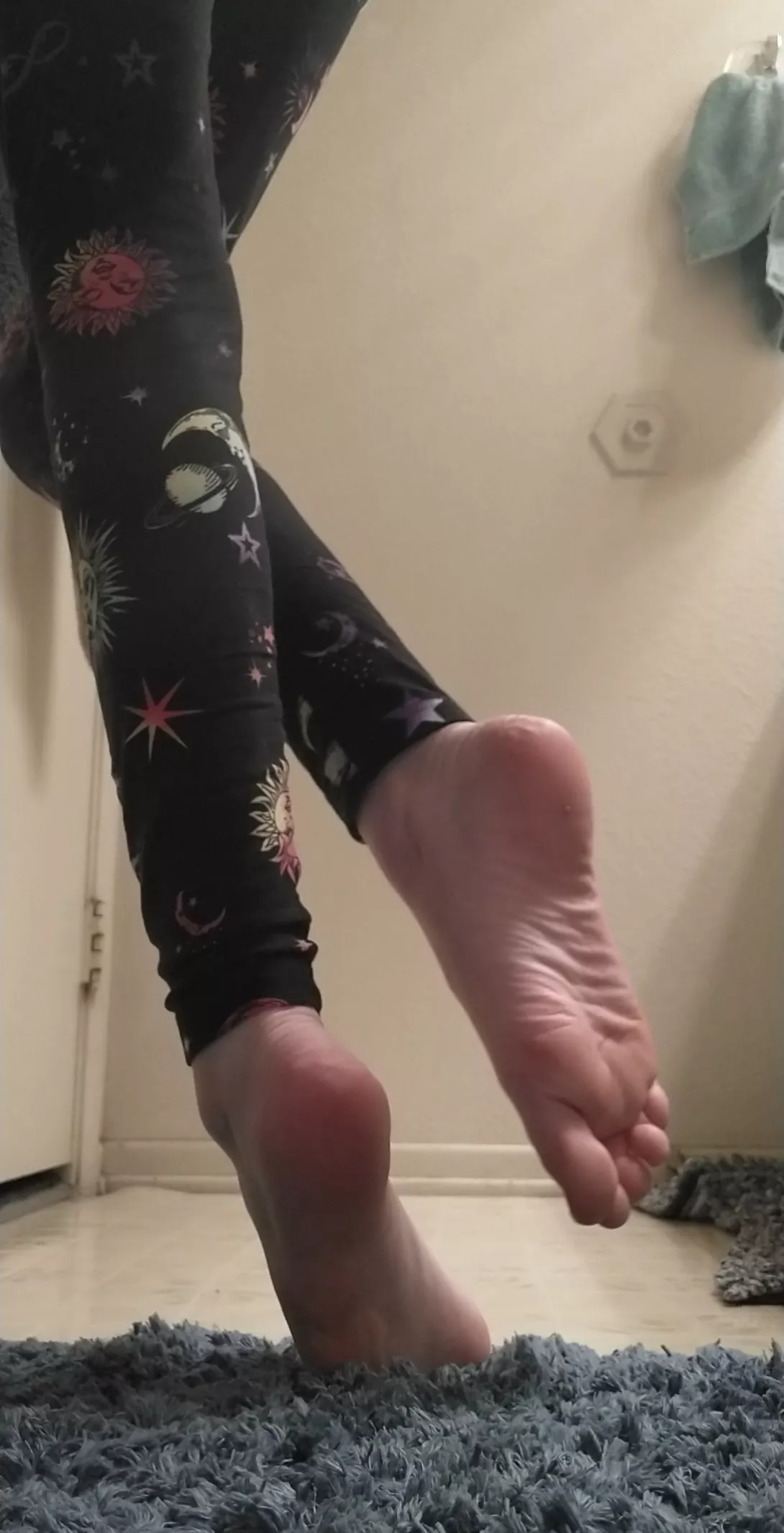 Ballerina pose! I think this one's my favorite! (Dms welcome)