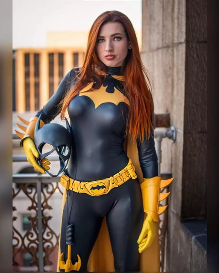 Barbara Gordon/Batgirl by Amanda lynne.