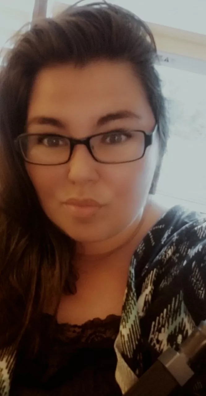 BBW with glasses 😘