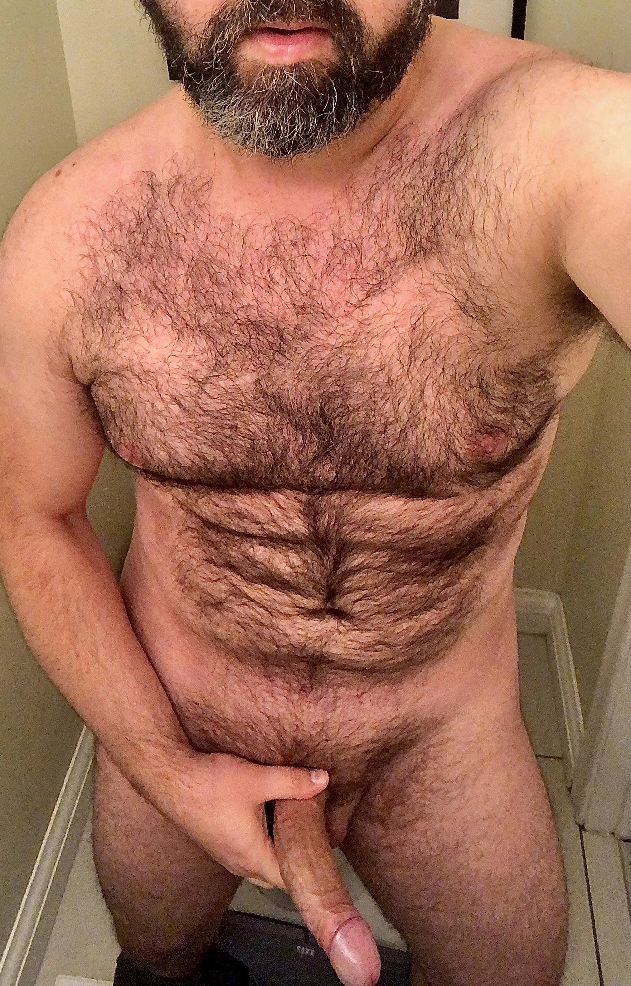 Beefy, hung Dad that loves to get nude, and have lots of naughty fun with a gal or a dude.(40)