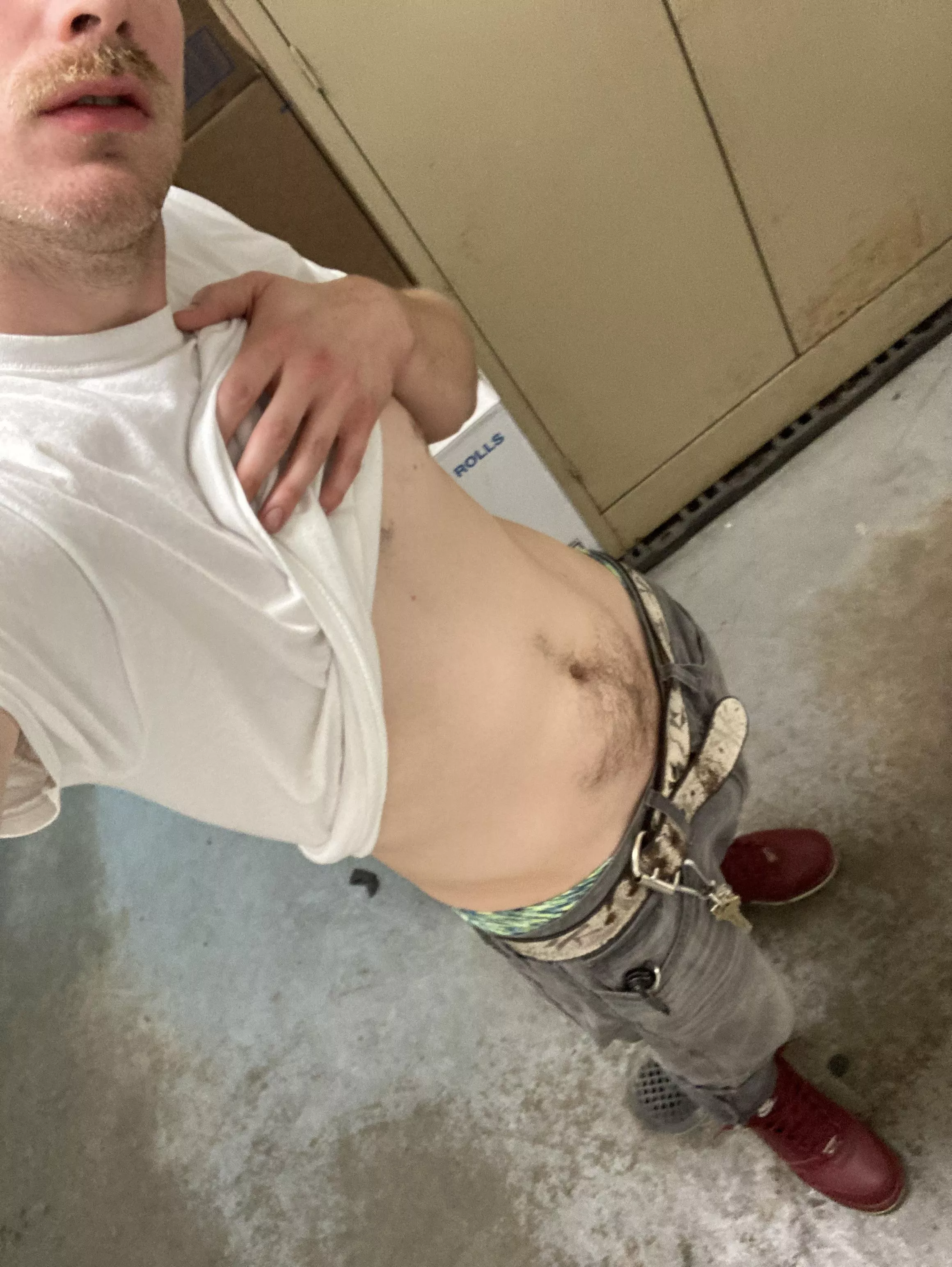 Been working on my tummy… see also NEW KICKS