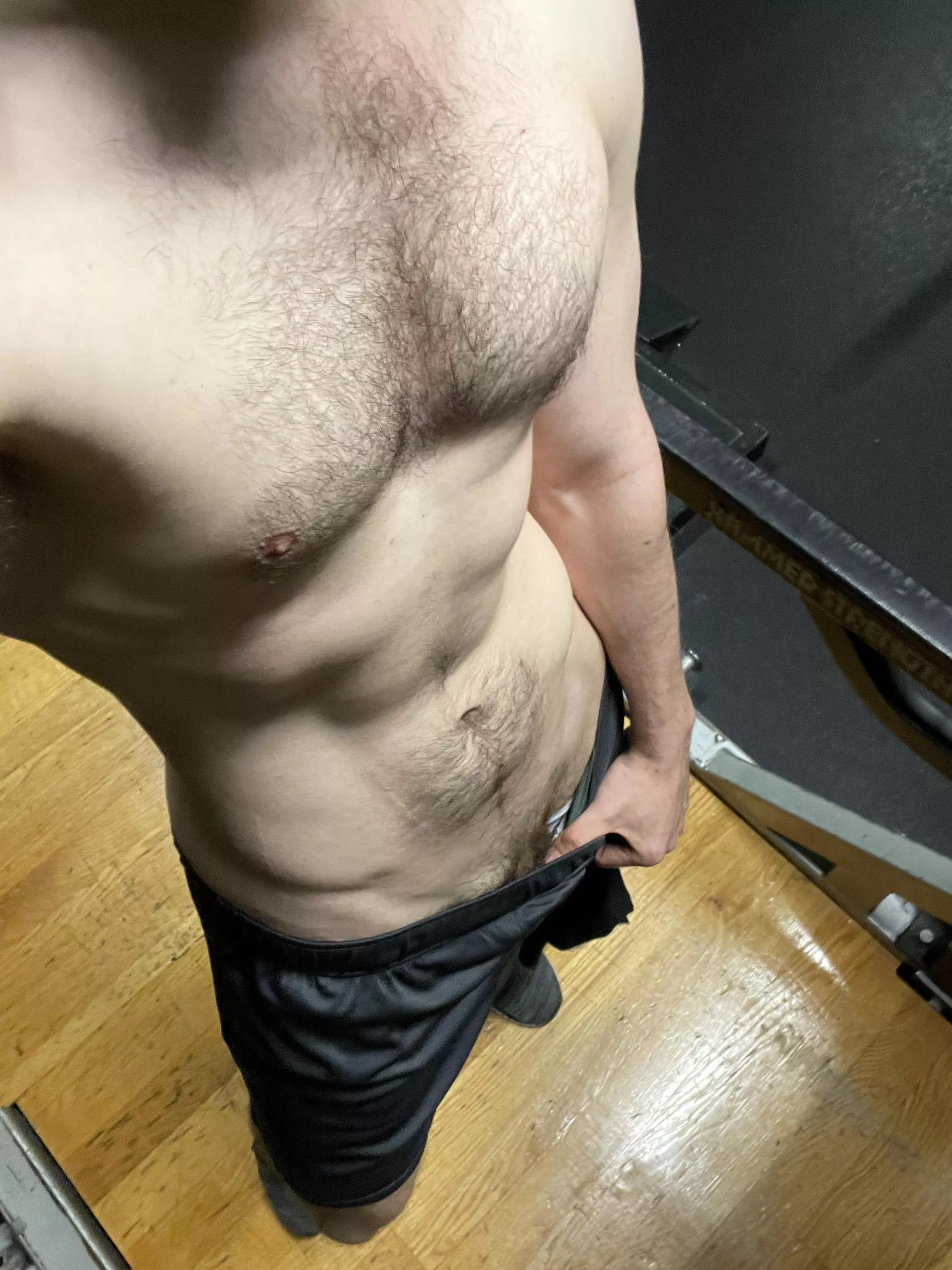 Being topless at the gym always gets me excited