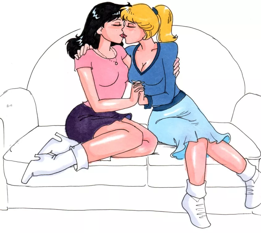 Betty and Veronica get cosy on the couch, by Dan De Carlo