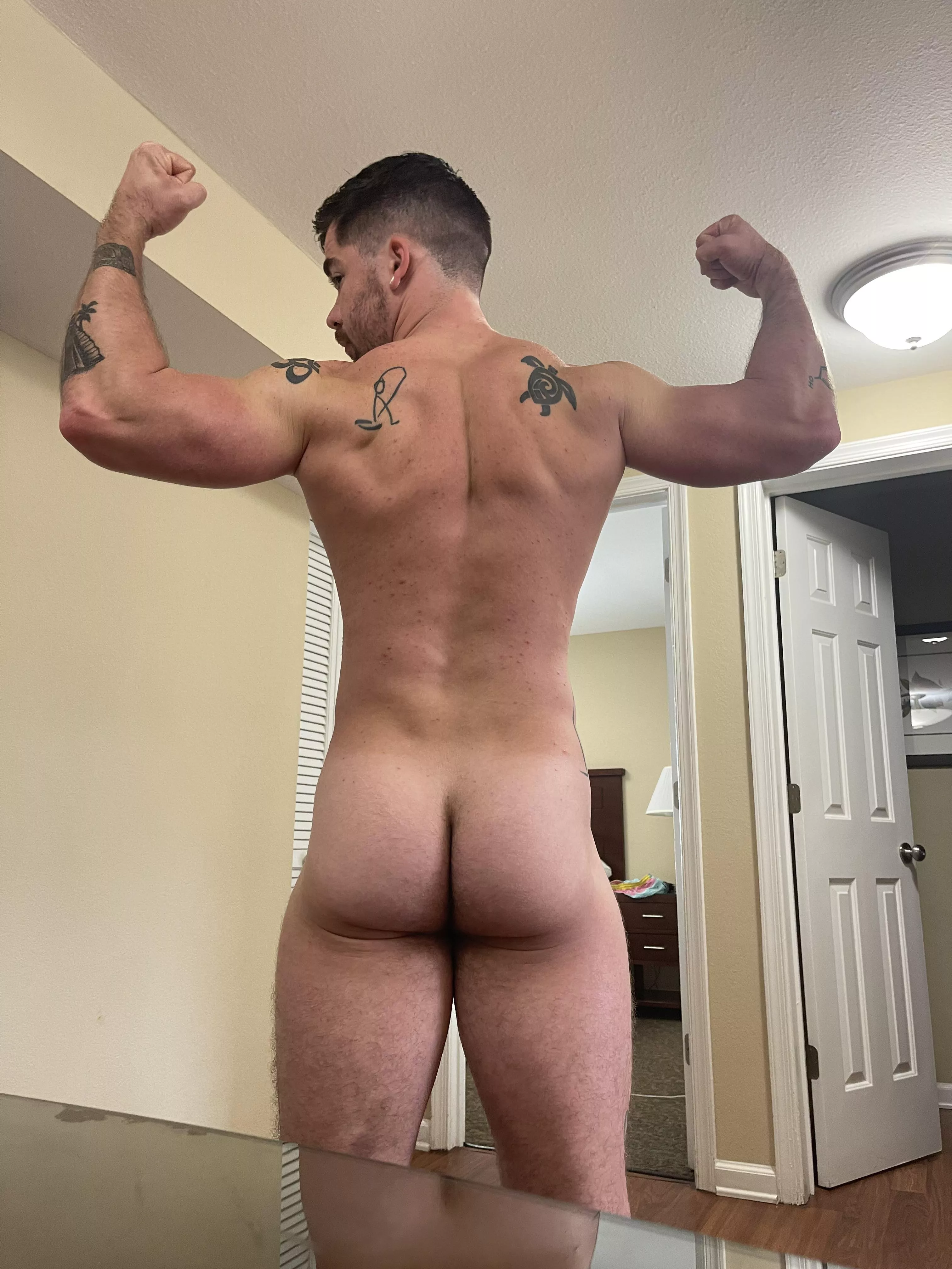 Big muscle back and ass