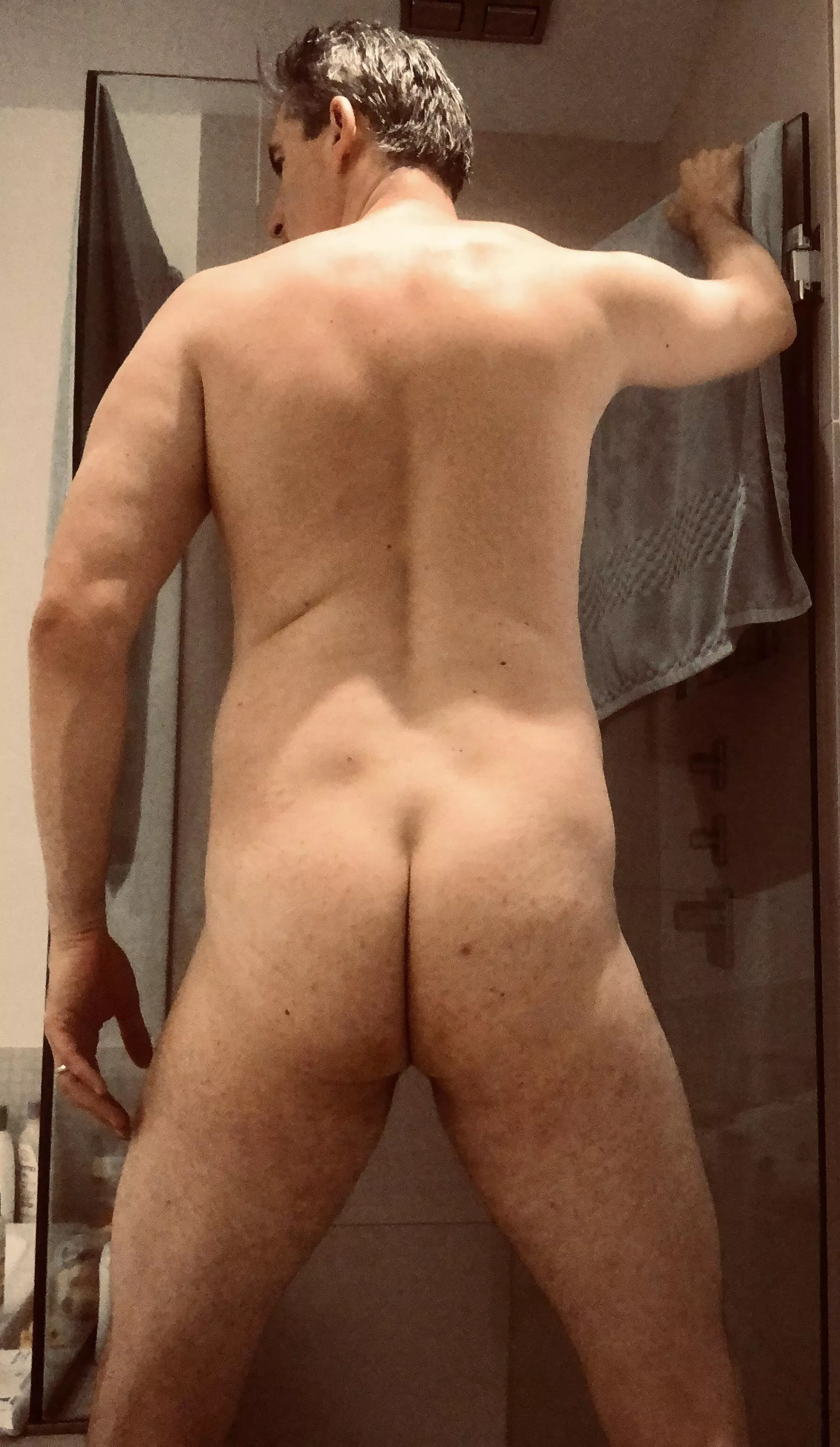 Big, tall, silver fox - 6’7”, married, bi dad, on here and OF to show off and have fun. Come say hi.