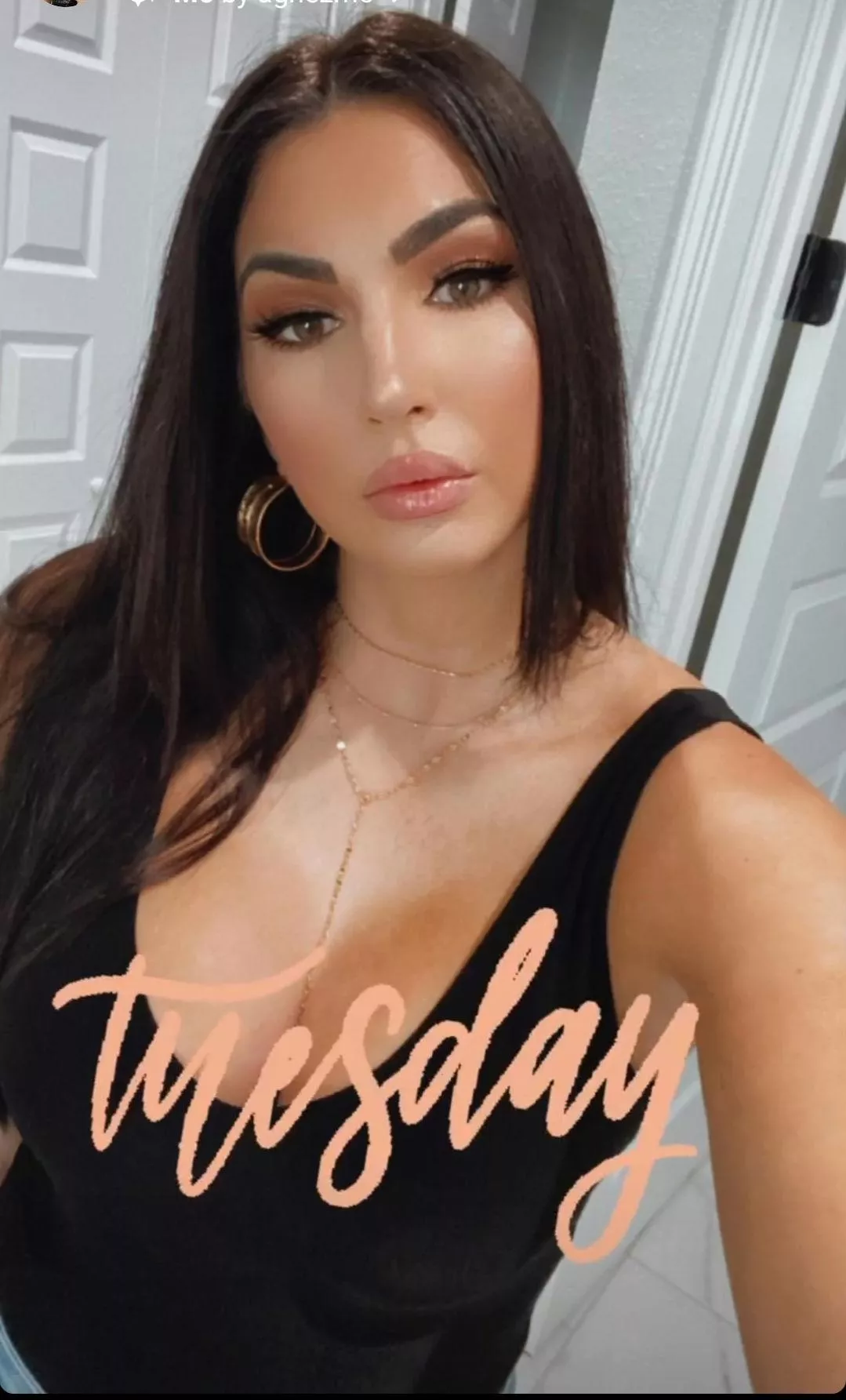 Billie Kay and he MASSIVE rack 😁