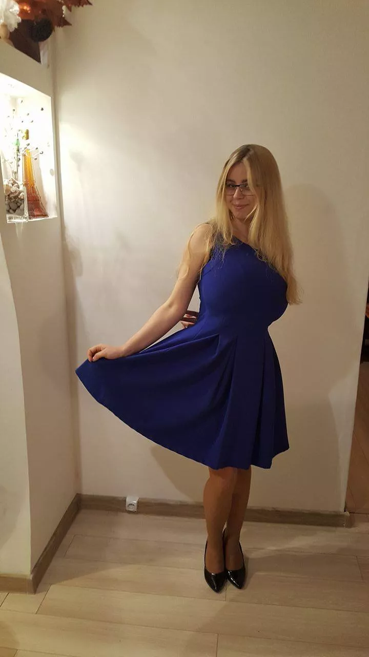 Blue dress