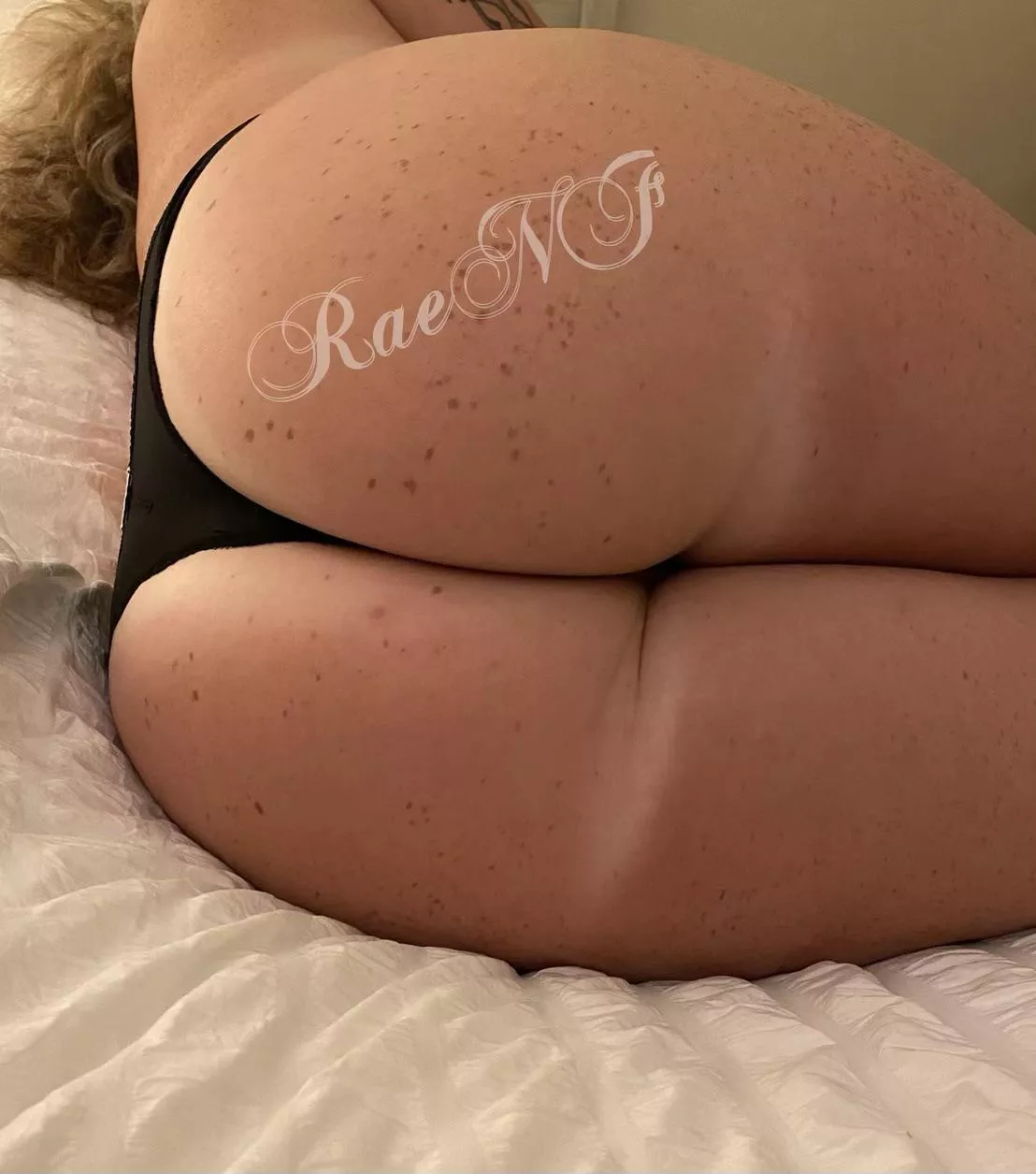 Booty freckles for you to count while we fuck ðŸ˜