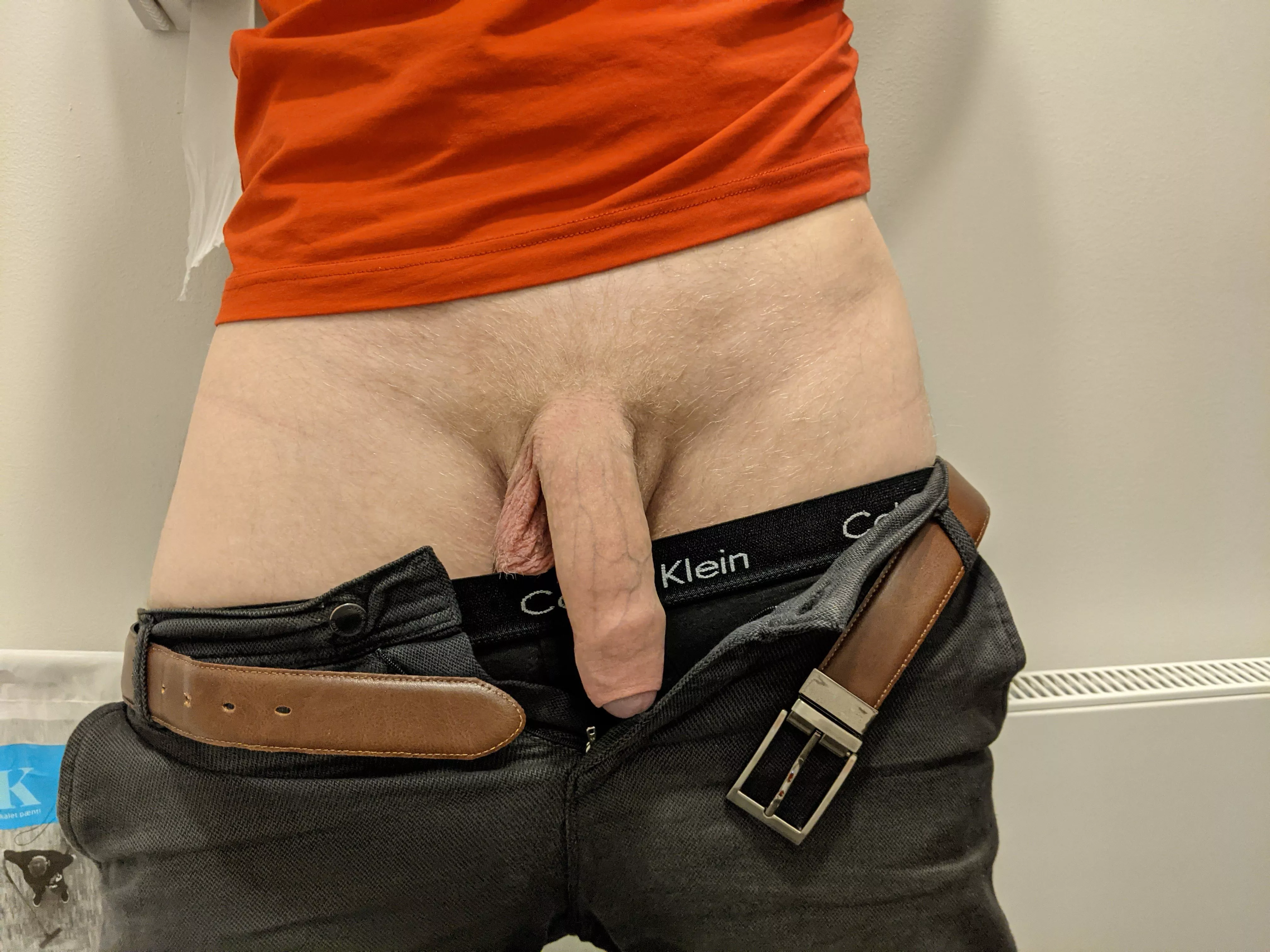 Bored and horny at work ;) (30M, 195cm, bi)