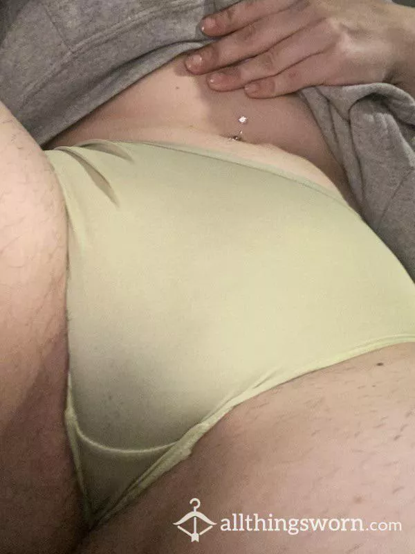 Boy shorts are not my fave style of Panty 🥲.. usually prefer thongs.[oc] [altgirl]