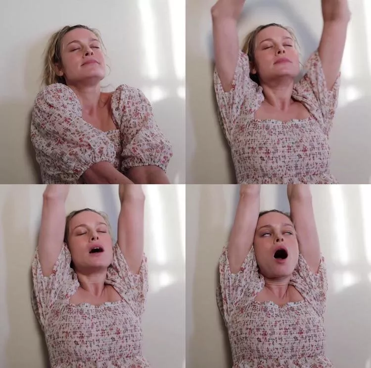 Brie Larson cum face