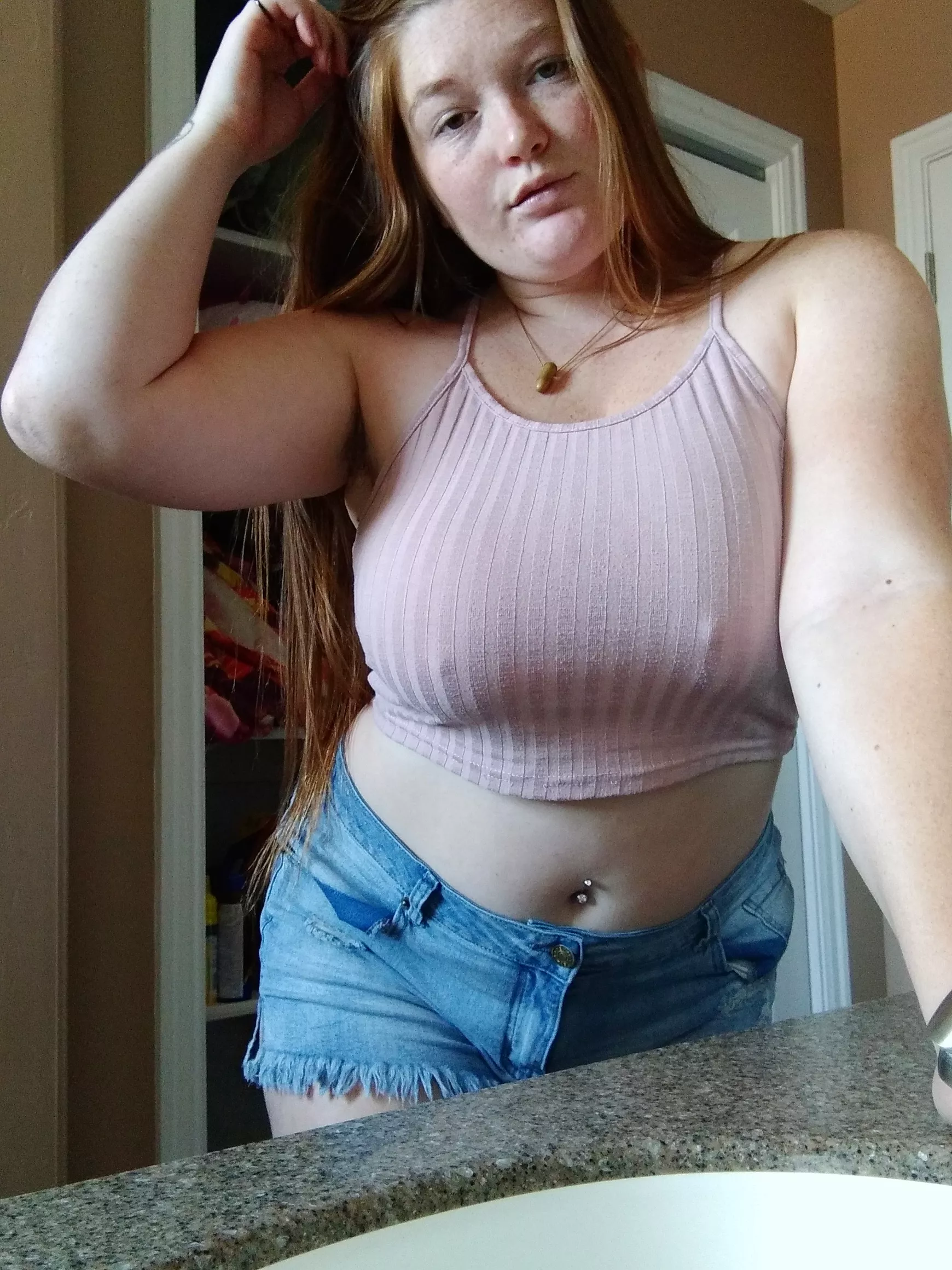 Busty girls wearing small crop tops 🔥🔥🔥