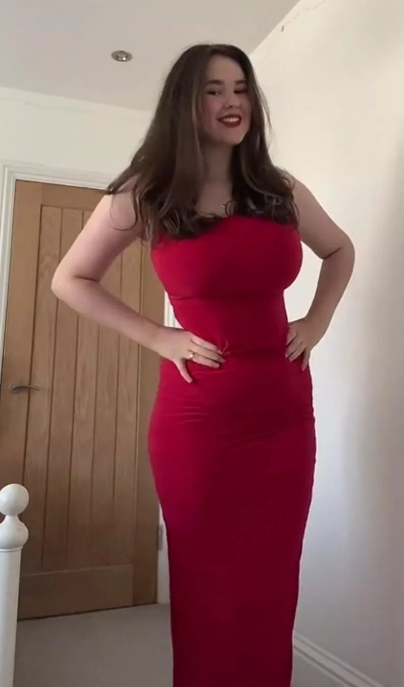 Busty red dress