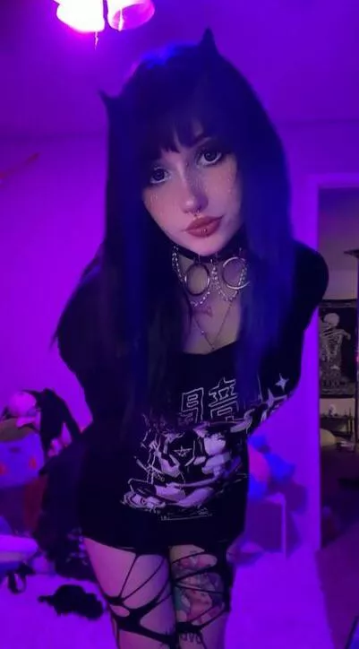 can a devil girl make u cum?