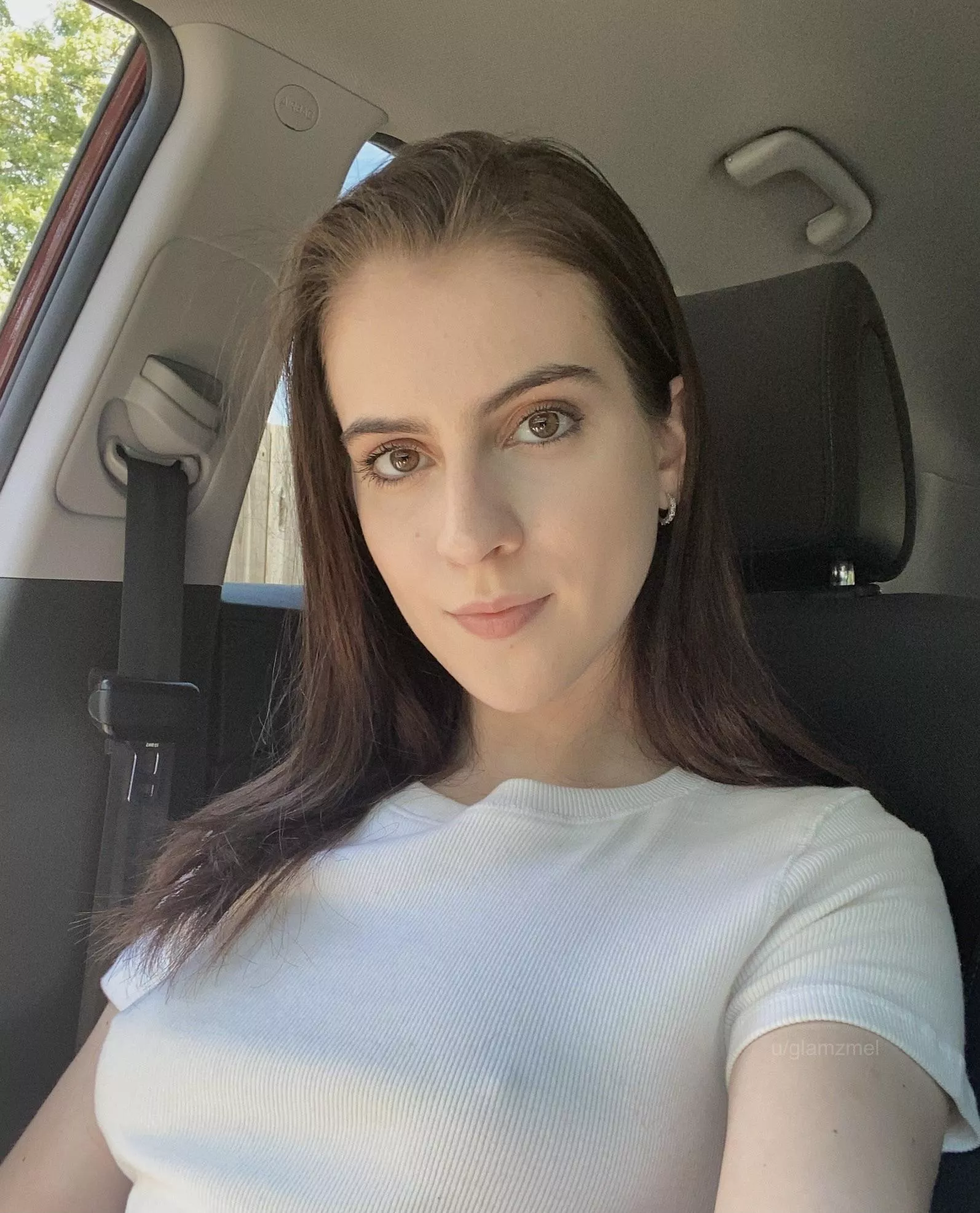 Can a pale brunette interest you in some car sex?