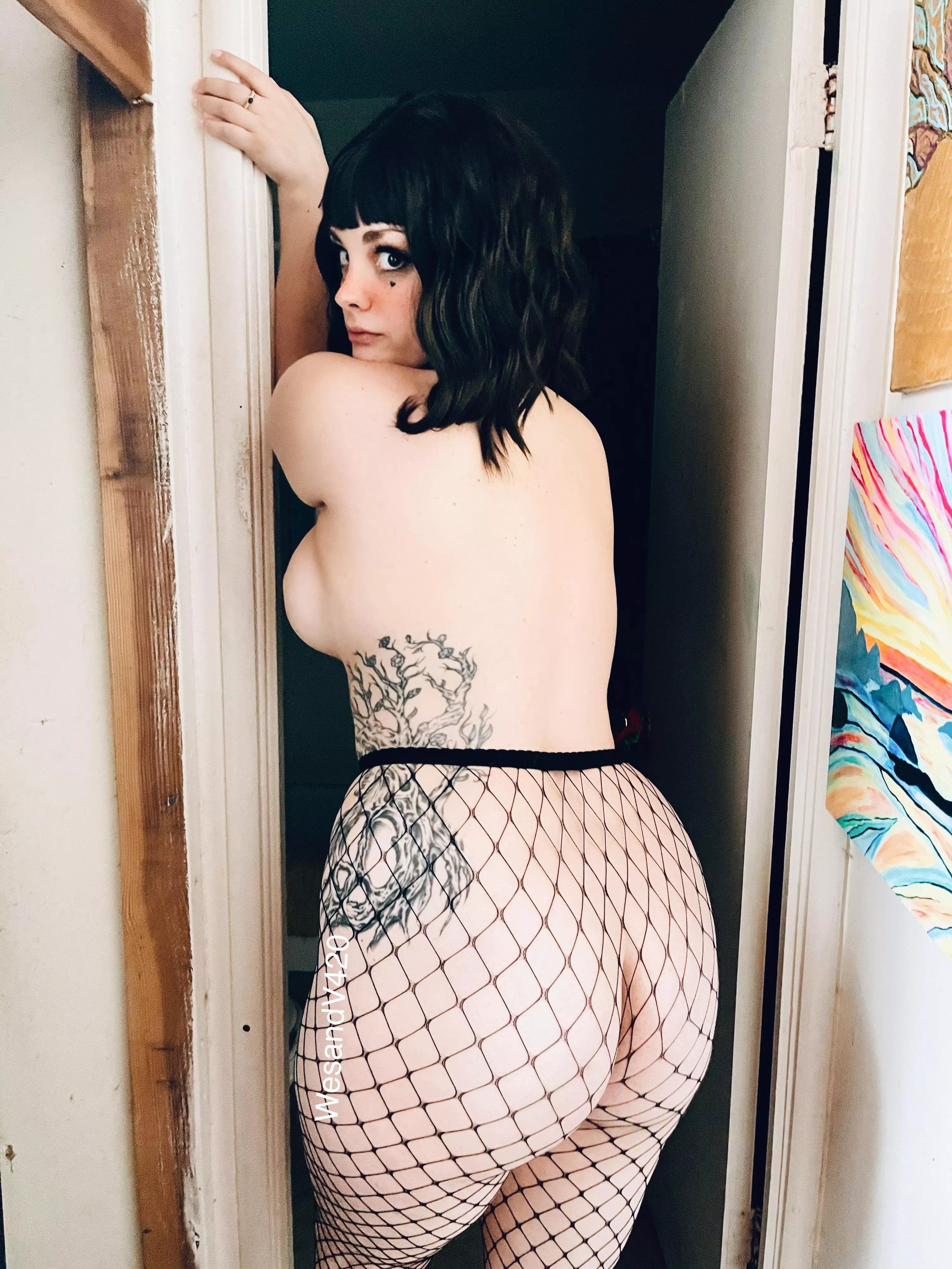 Can a thick girl in fishnets turn you on?