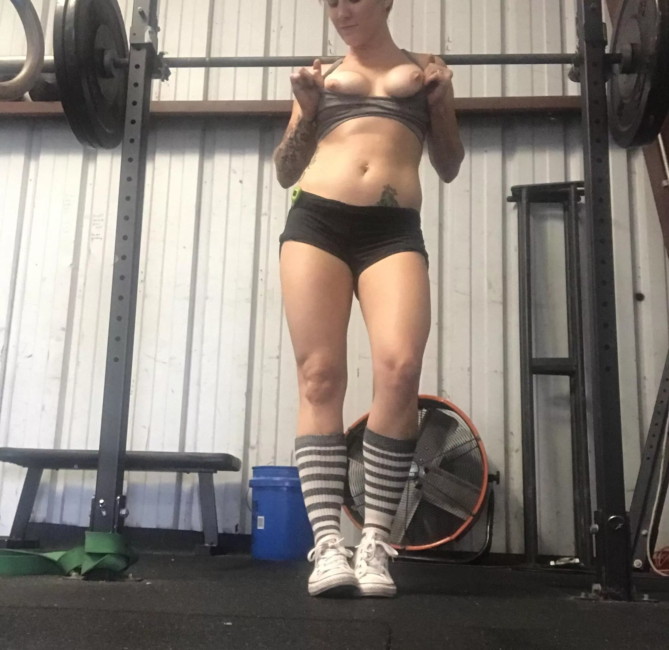 Can anyone help me make sure I squat to full depth? (F39)