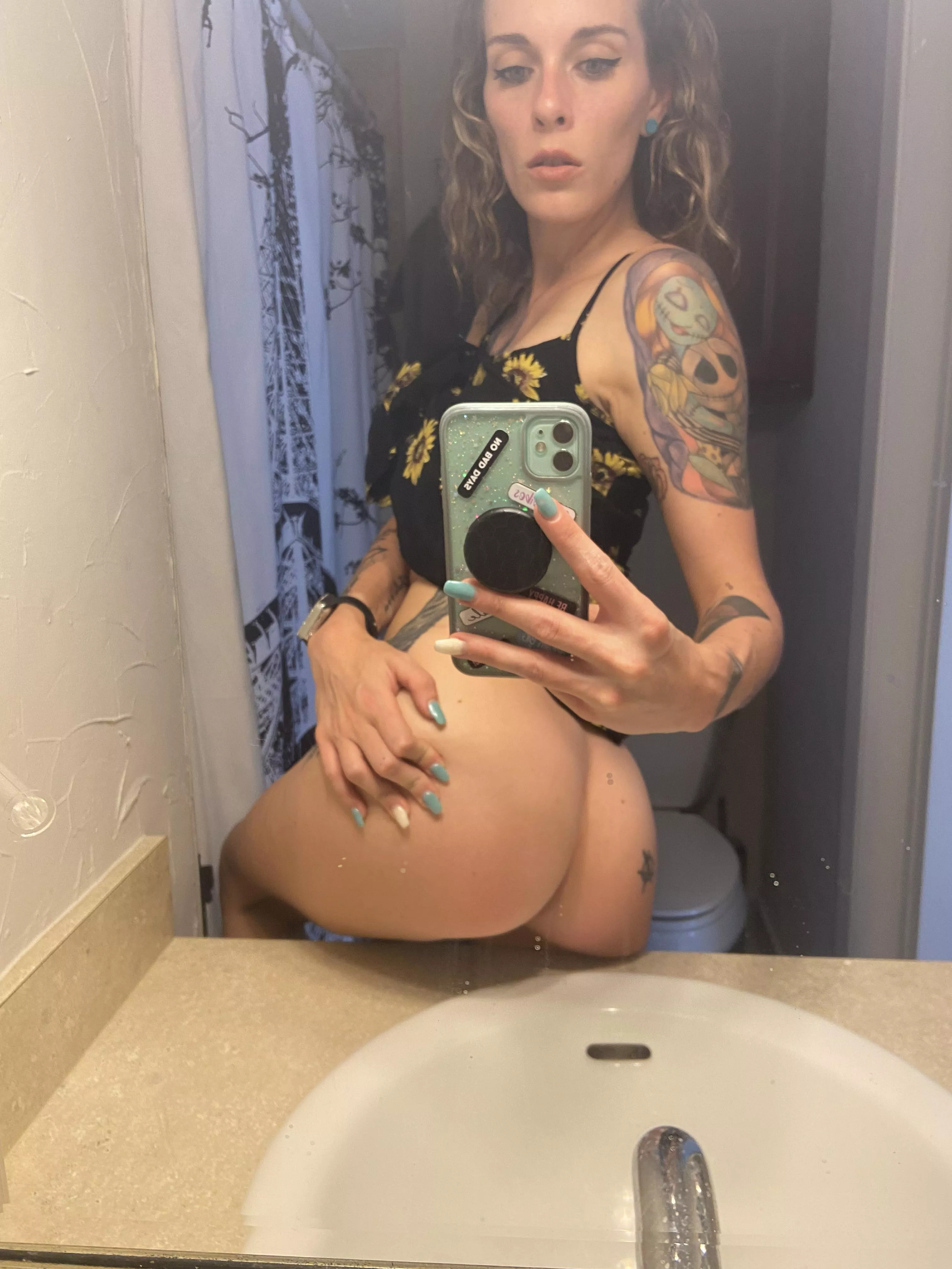 Can my rump get some lovin (F27)