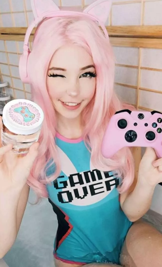 Can someone cuck me as Belle Delphine by describing how you are cheating on me with her boss as we text?