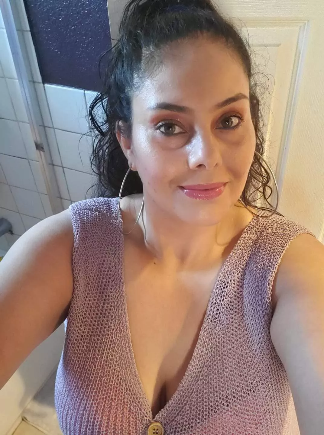 Can someone tribute my step mom Kik: andregomez8909